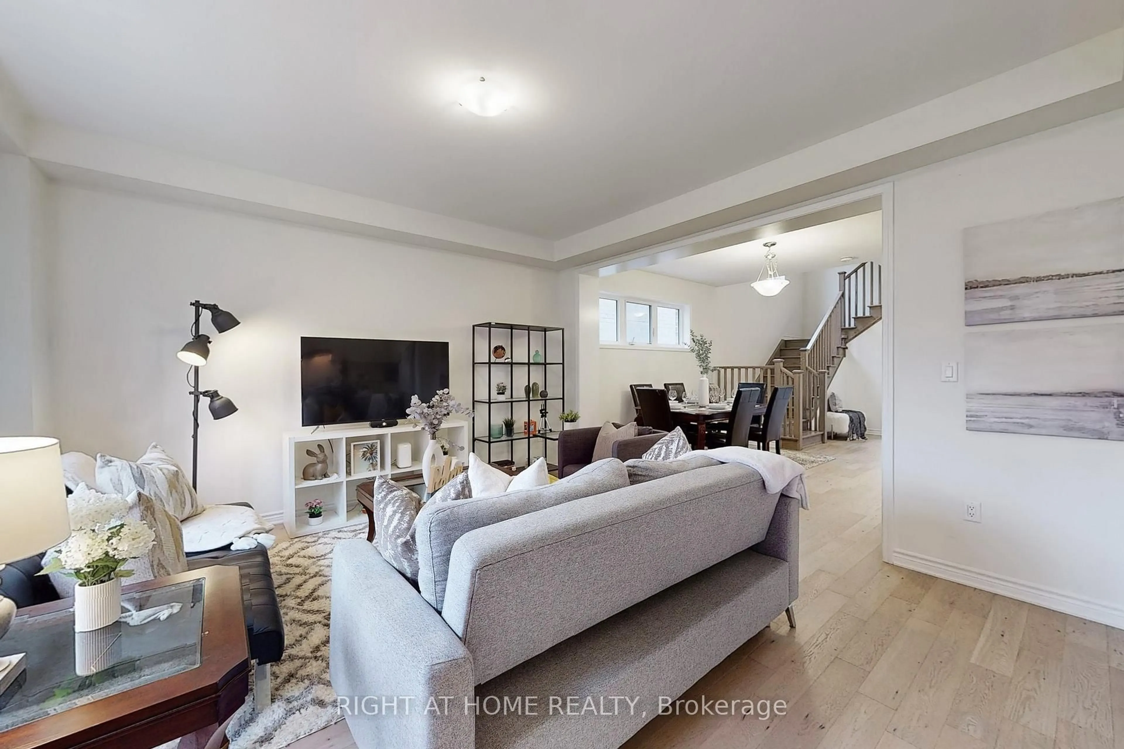 Living room with furniture, unknown for 3294 Turnstone Blvd, Pickering Ontario L1X 0M9