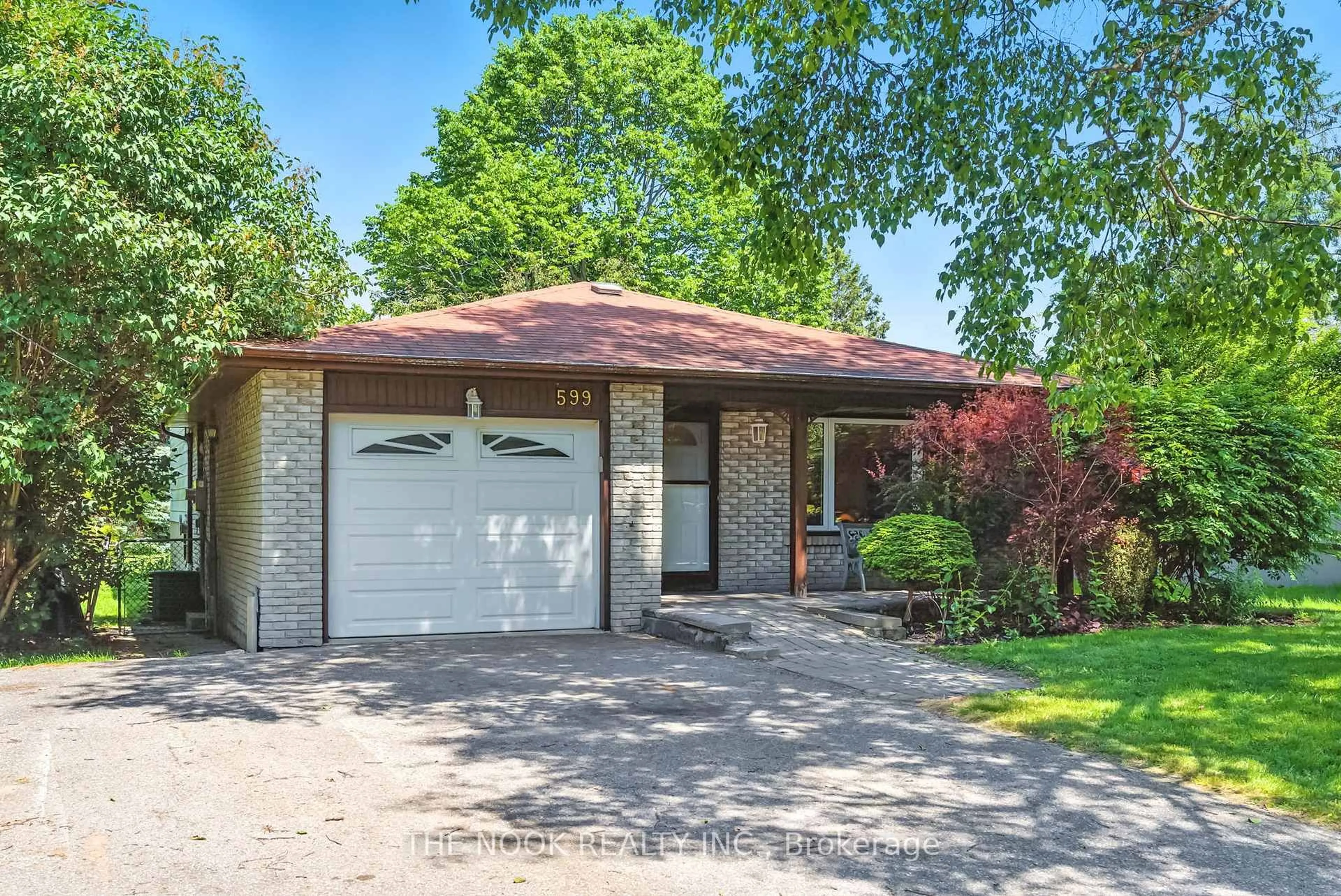Home with brick exterior material, street for 599 Amos St, Clarington Ontario L1B 1C2