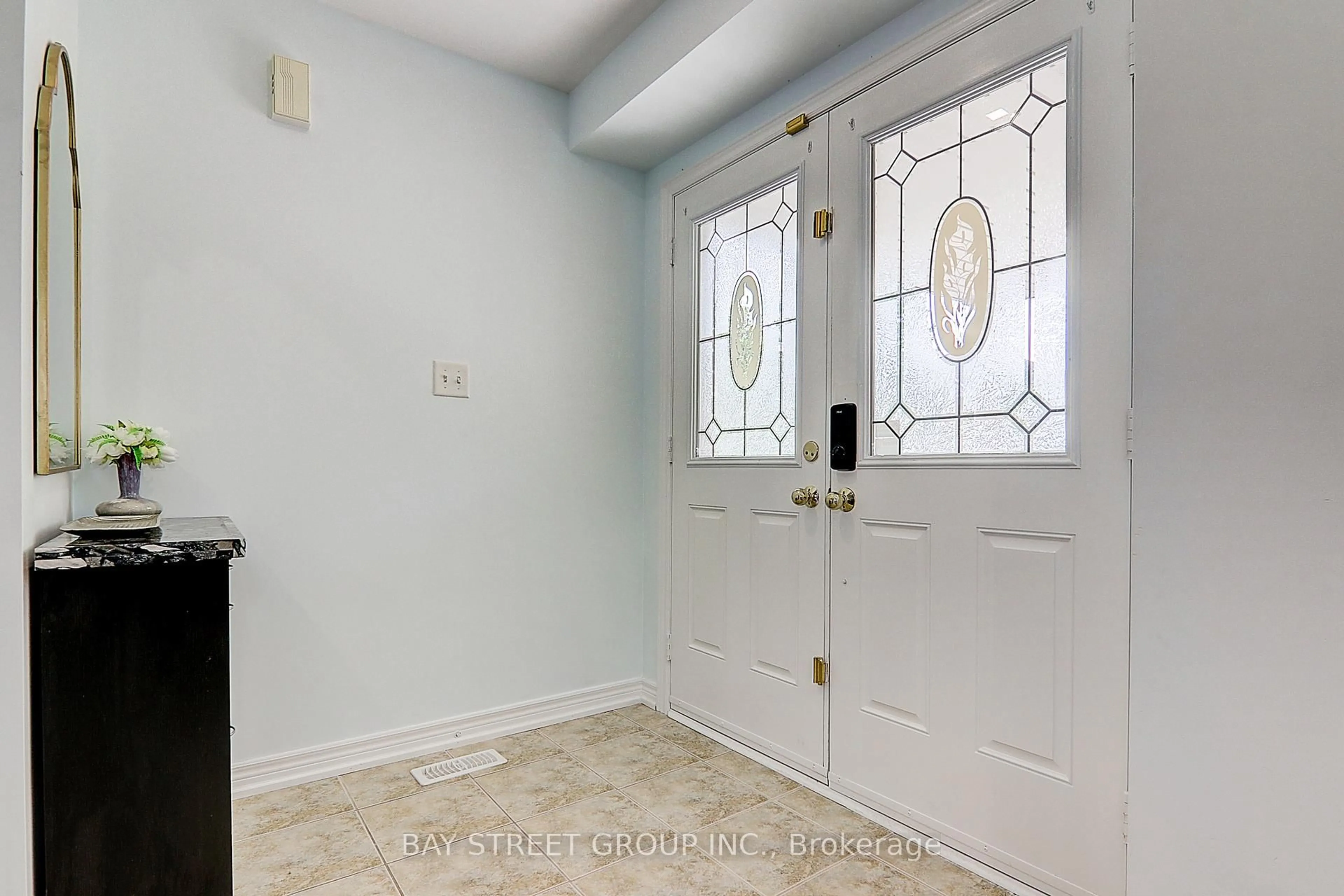 Indoor entryway for 66 Howlett Cres, Ajax Ontario L1T 0A6