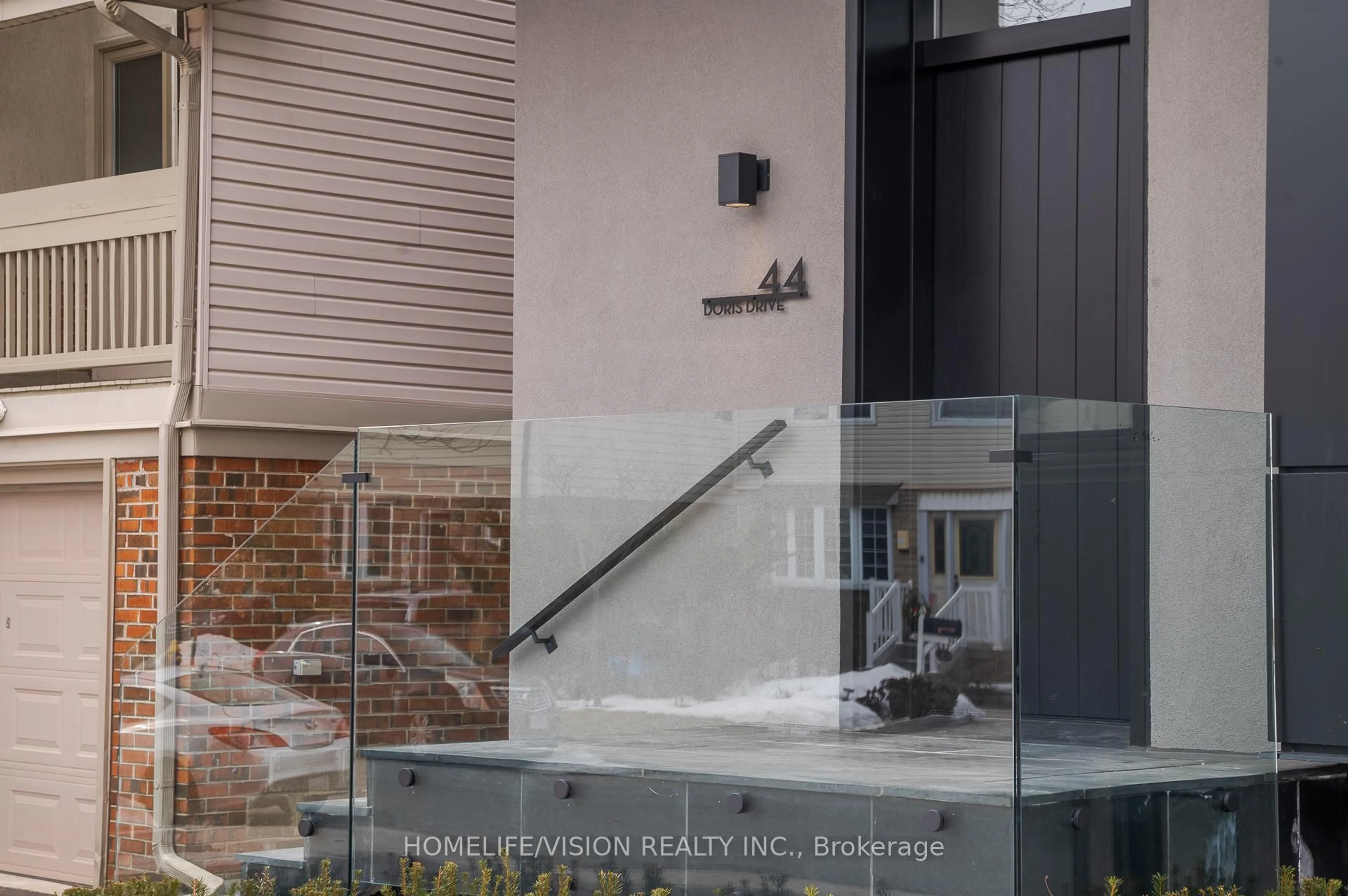 Unknown for 44 Doris Dr, Toronto Ontario M4B 3C9