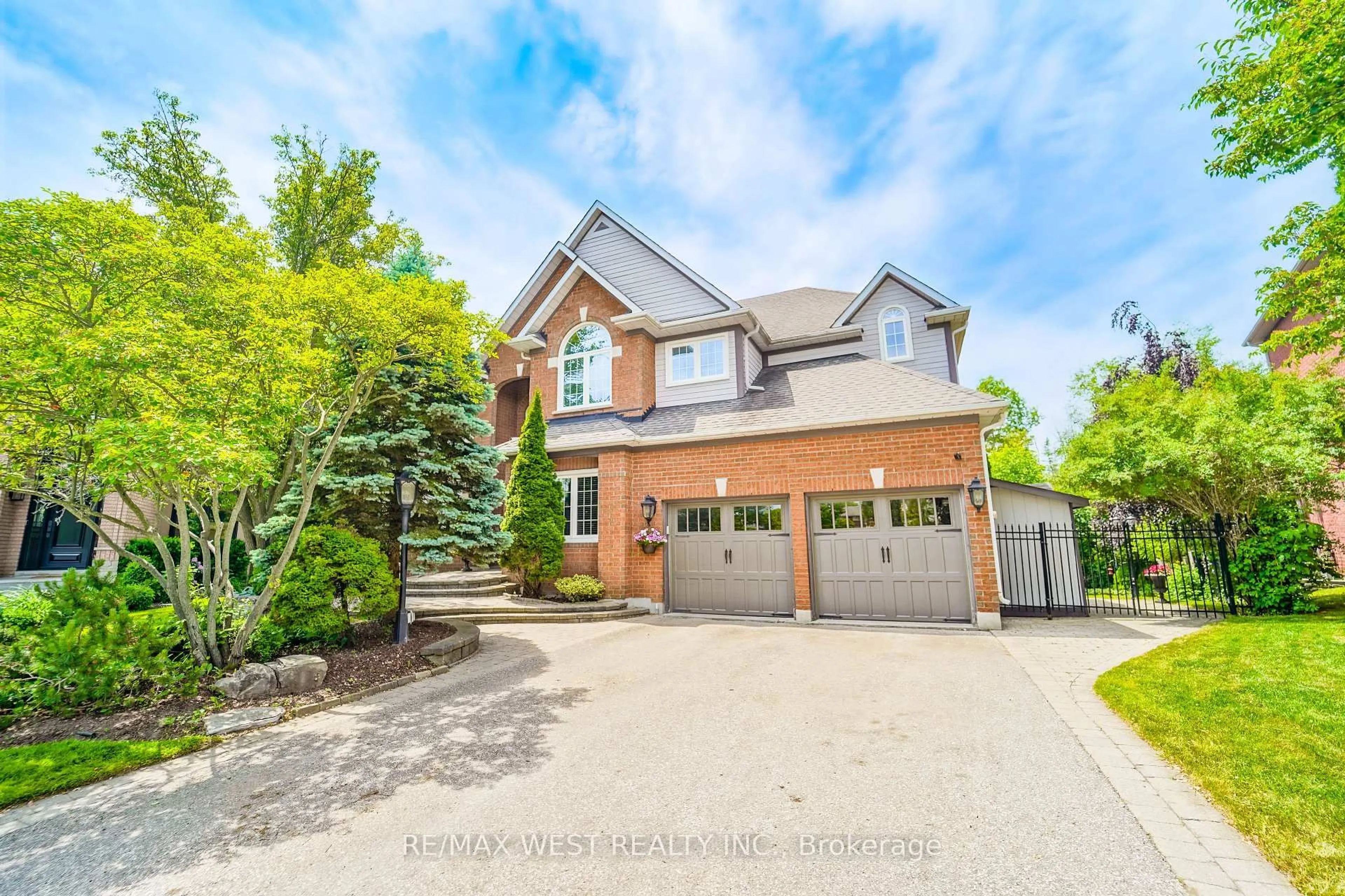 Home with brick exterior material, street for 113 Sandcherry Crt, Pickering Ontario L1V 6V8