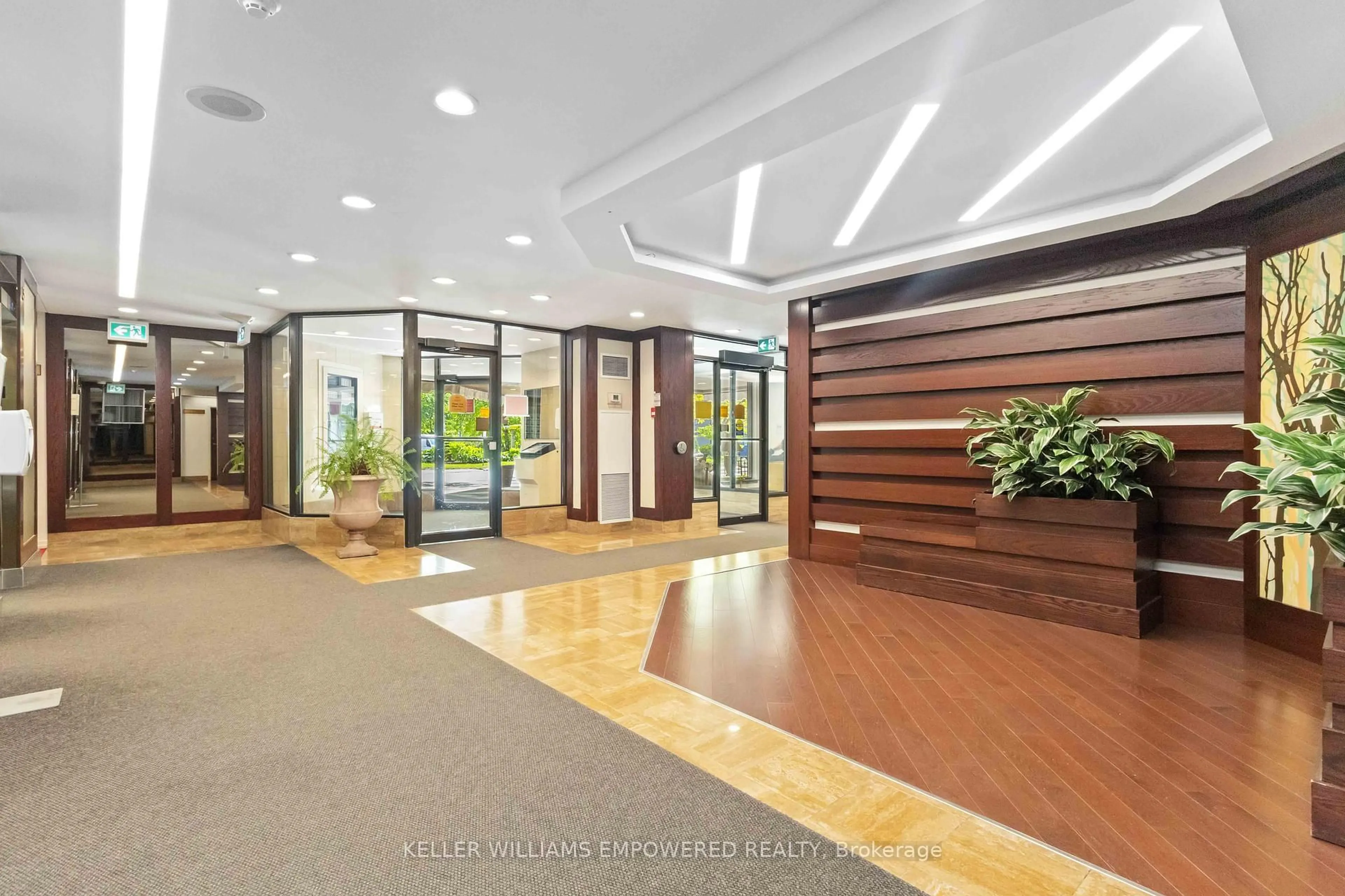 Indoor foyer for 25 Bamburgh Circ #1831, Toronto Ontario M1W 3W2