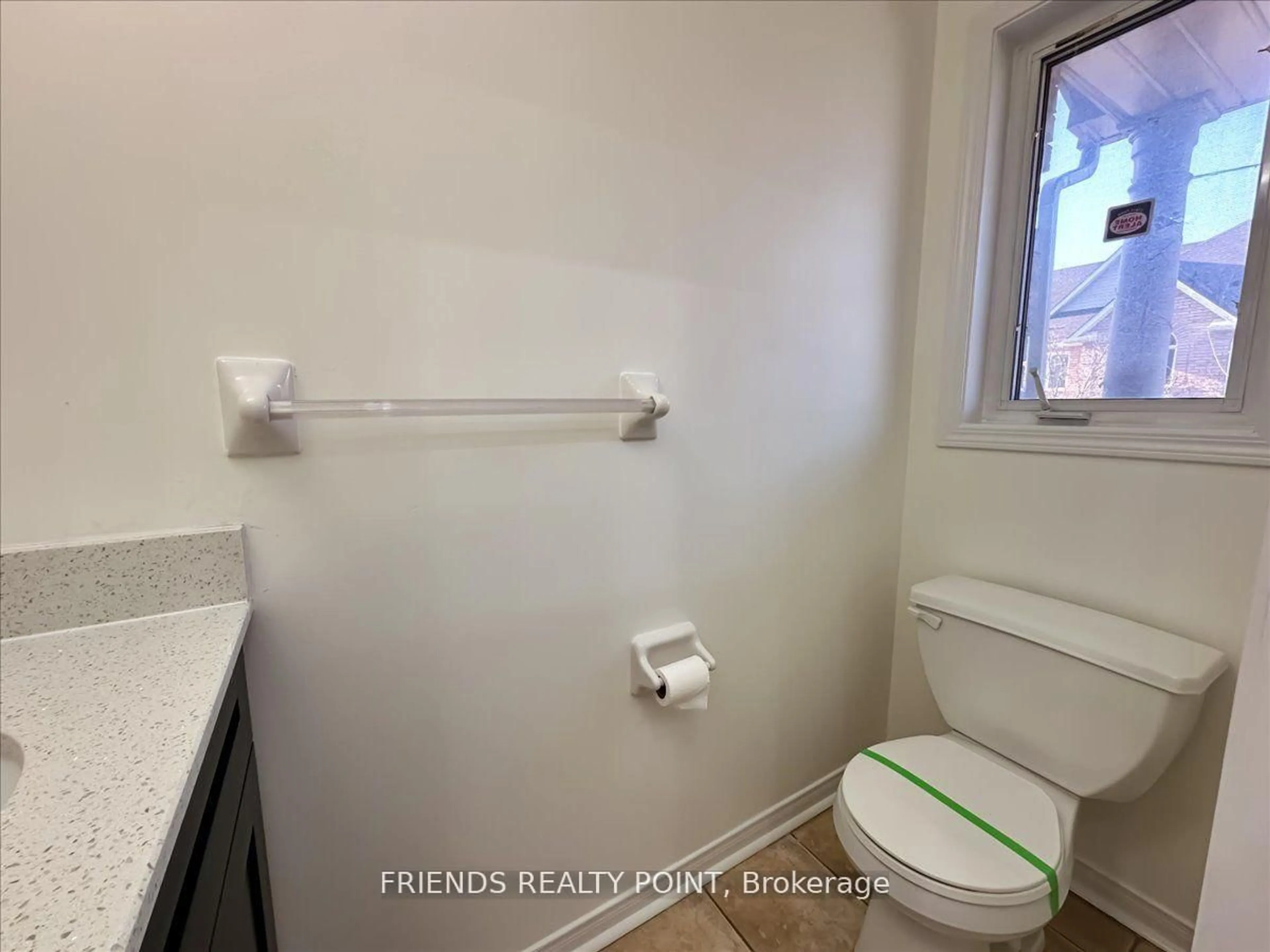 A pic of a room for 1075 Ellesmere Rd #5, Toronto Ontario M1P 5C3