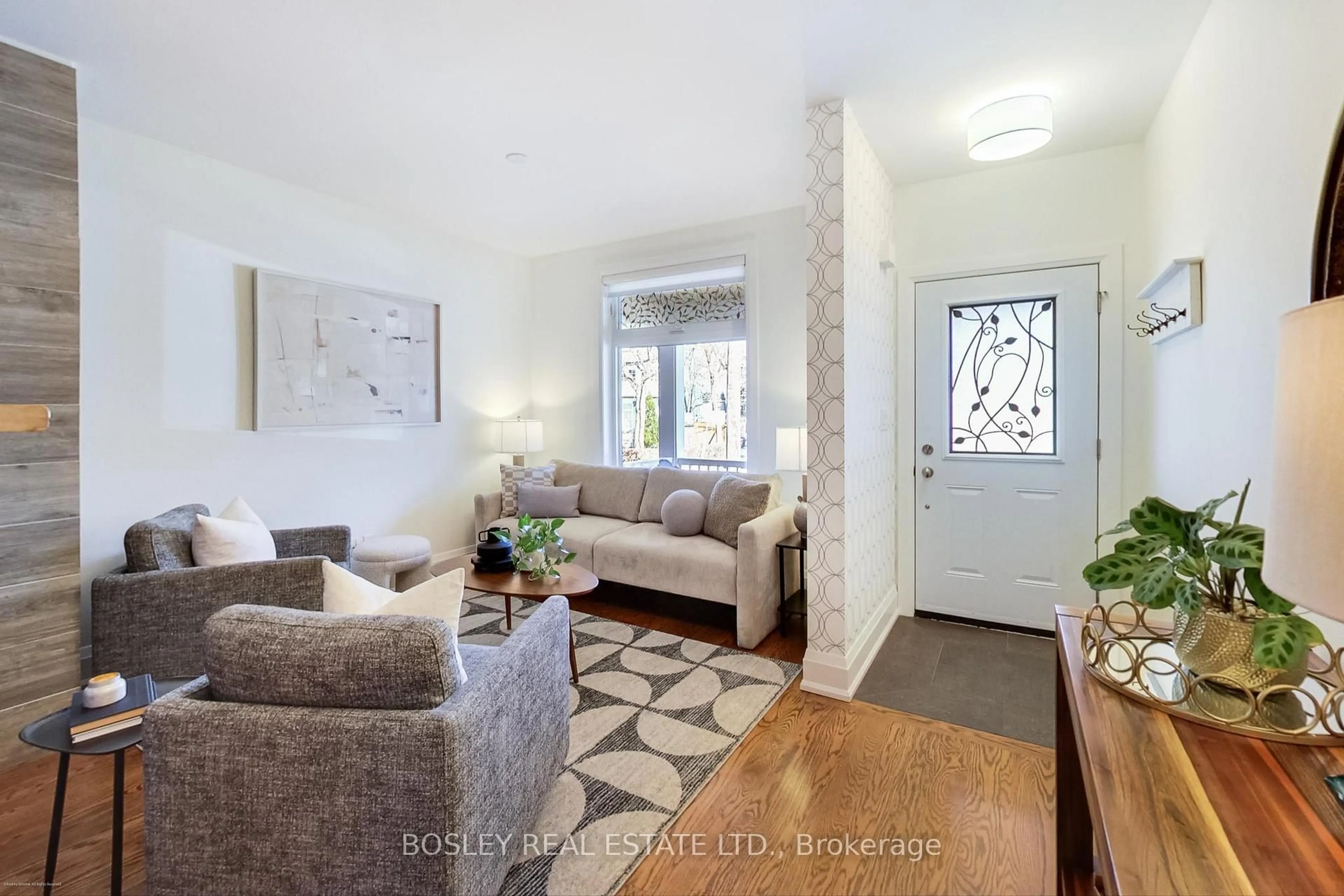 Living room with furniture, unknown for 38 Earl Grey Rd, Toronto Ontario M4J 3L2