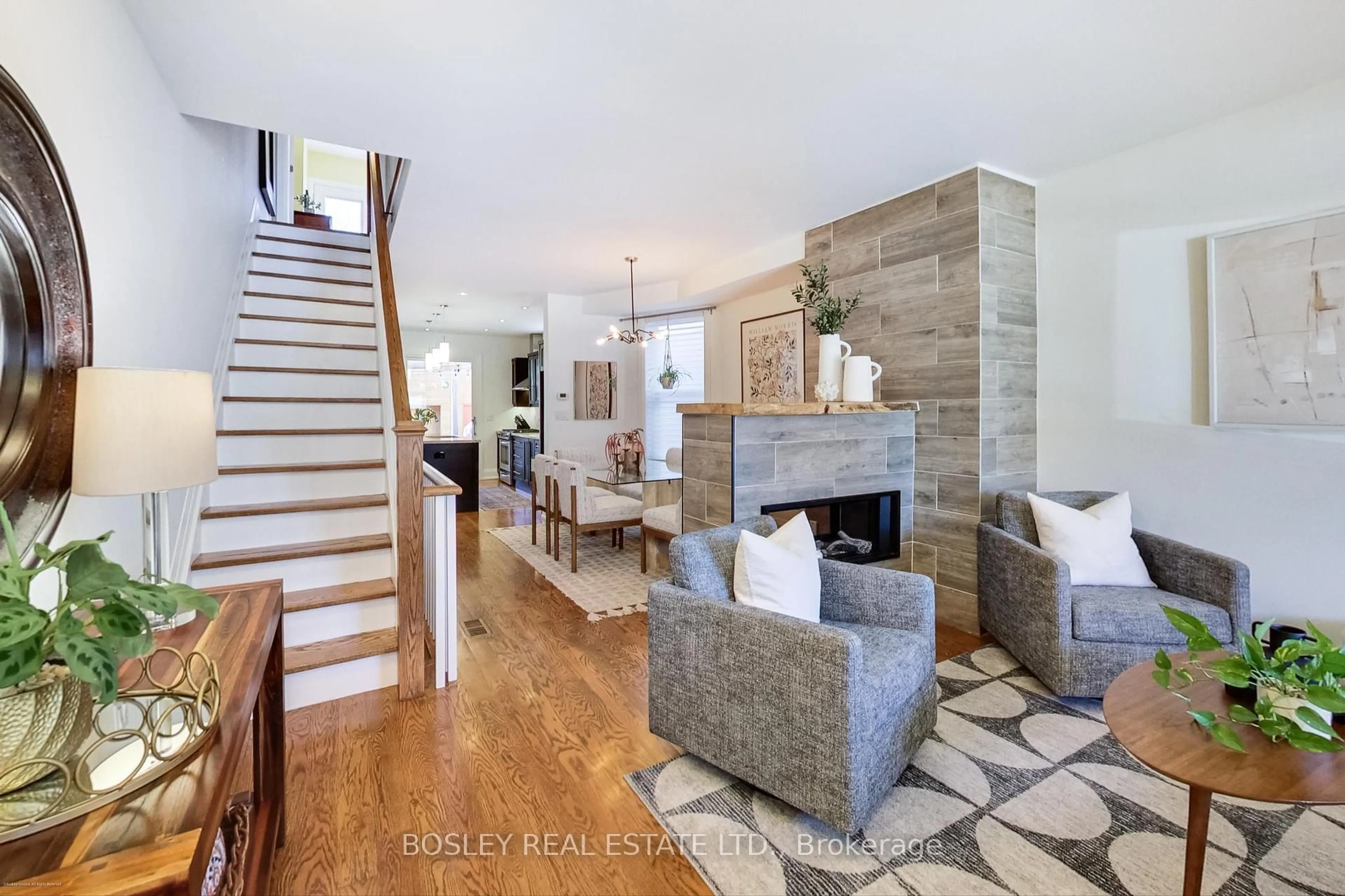 Living room with furniture, unknown for 38 Earl Grey Rd, Toronto Ontario M4J 3L2