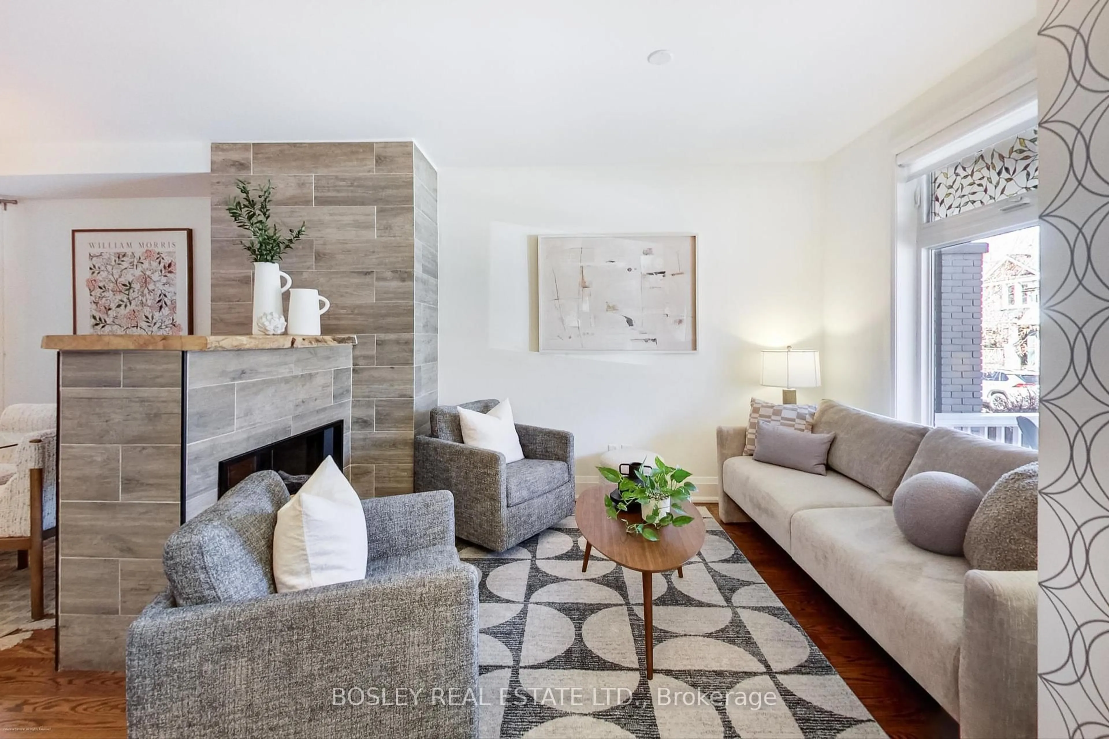 Living room with furniture, unknown for 38 Earl Grey Rd, Toronto Ontario M4J 3L2