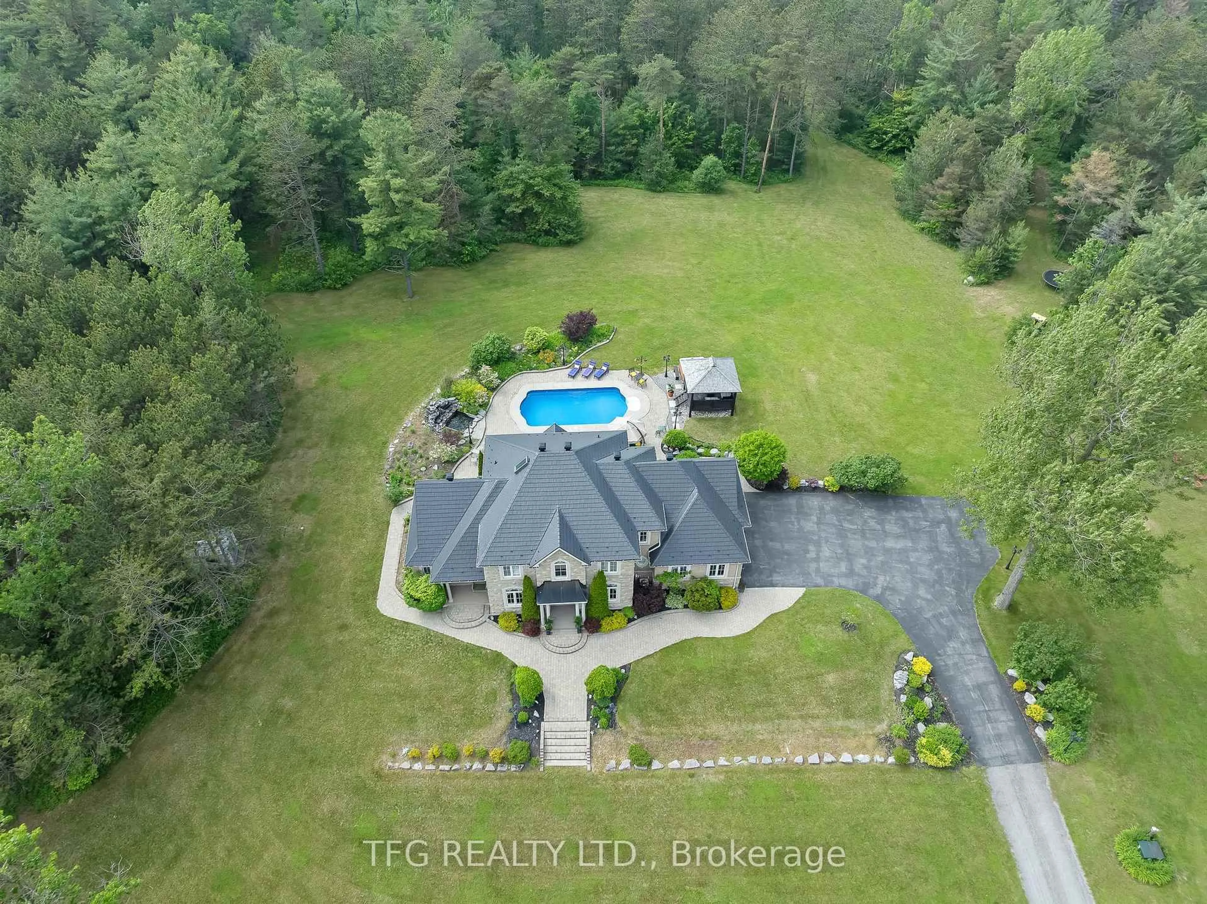 A pic from outside/outdoor area/front of a property/back of a property/a pic from drone, water/lake/river/ocean view for 1980 Concession 10 Rd, Clarington Ontario L0B 1B0
