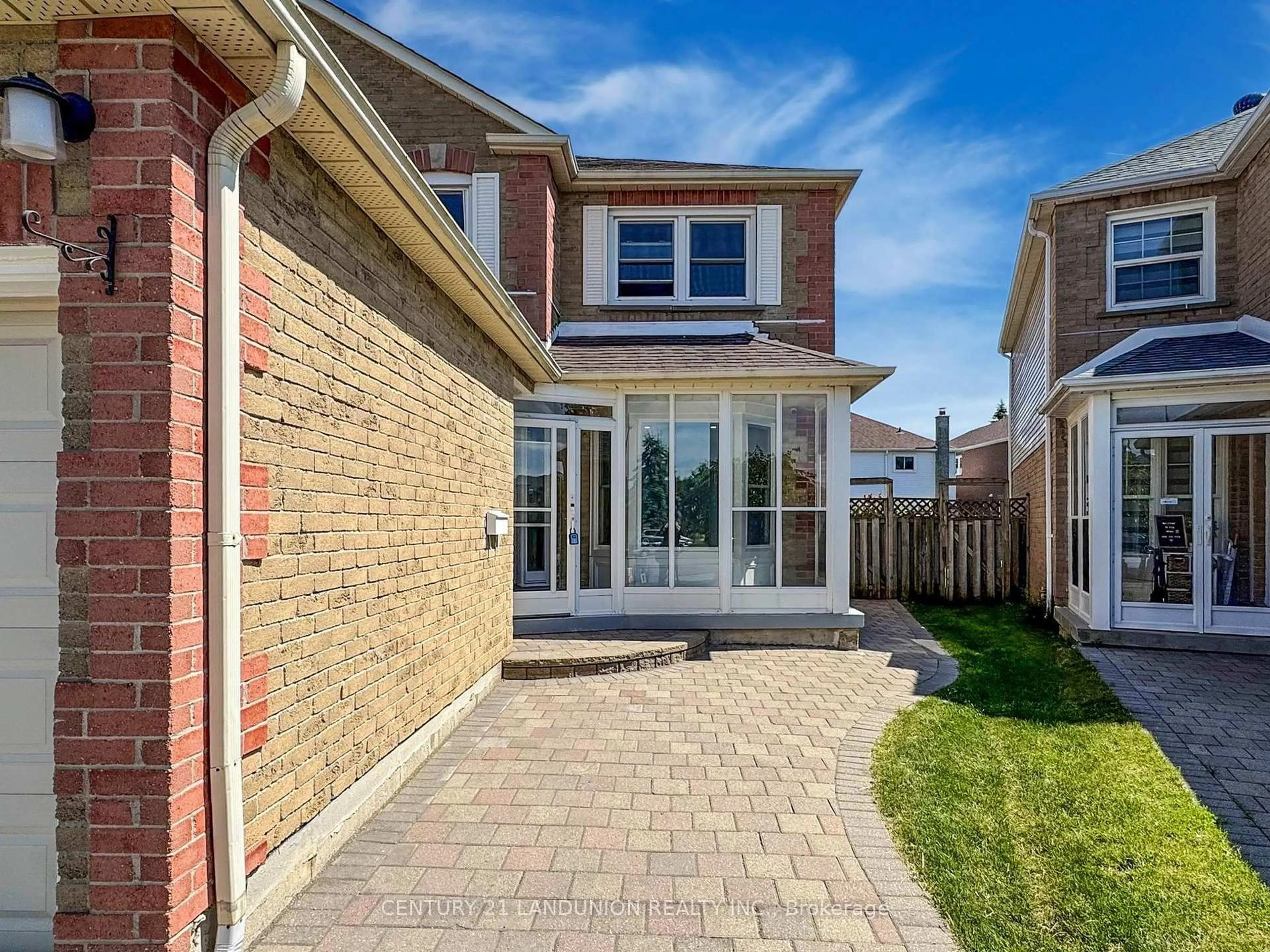 Home with brick exterior material, street for 25 Bemerton Crt, Toronto Ontario M1V 4P9