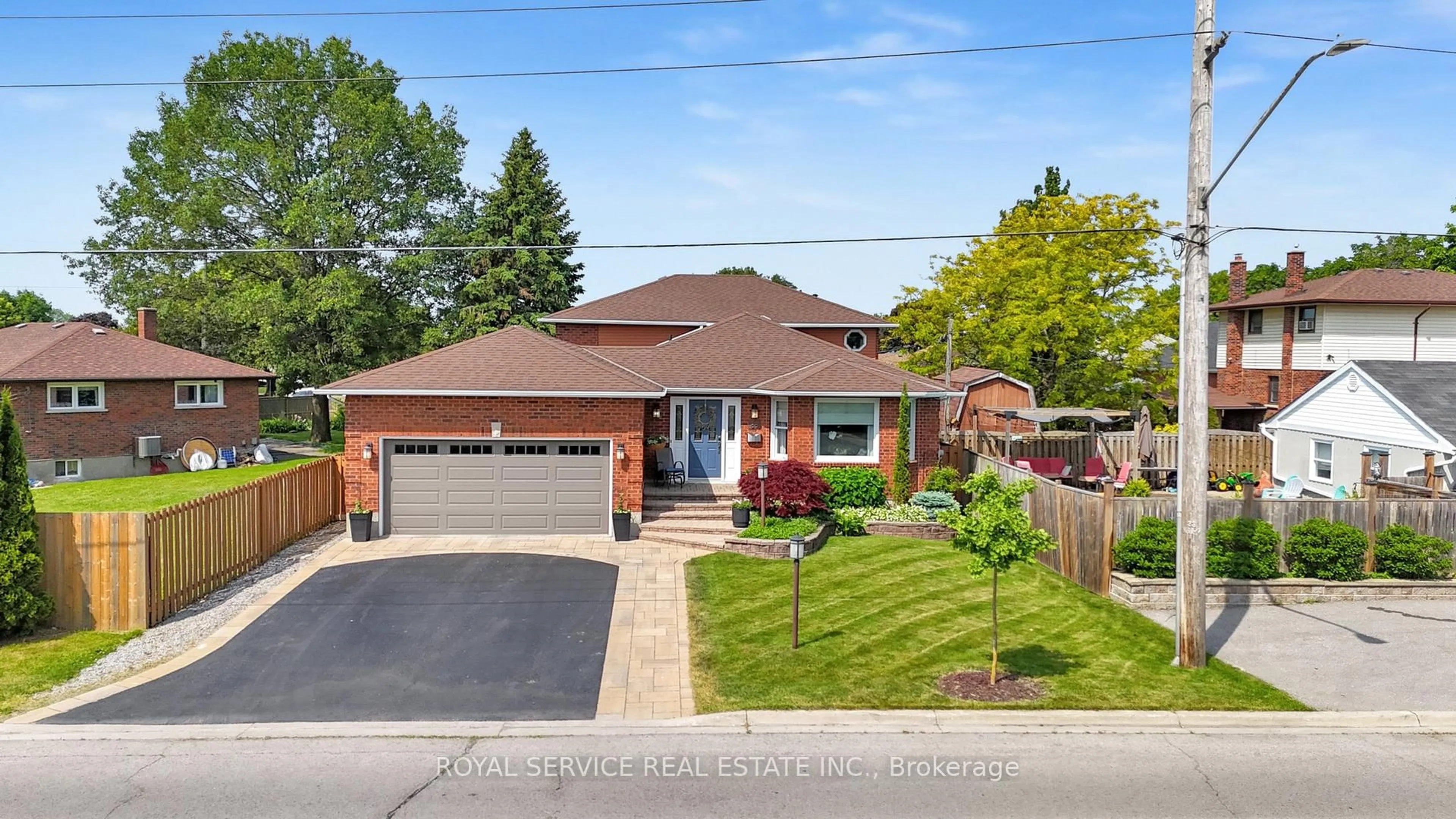 Home with brick exterior material, street for 88 Simpson Ave, Clarington Ontario L1C 2J1
