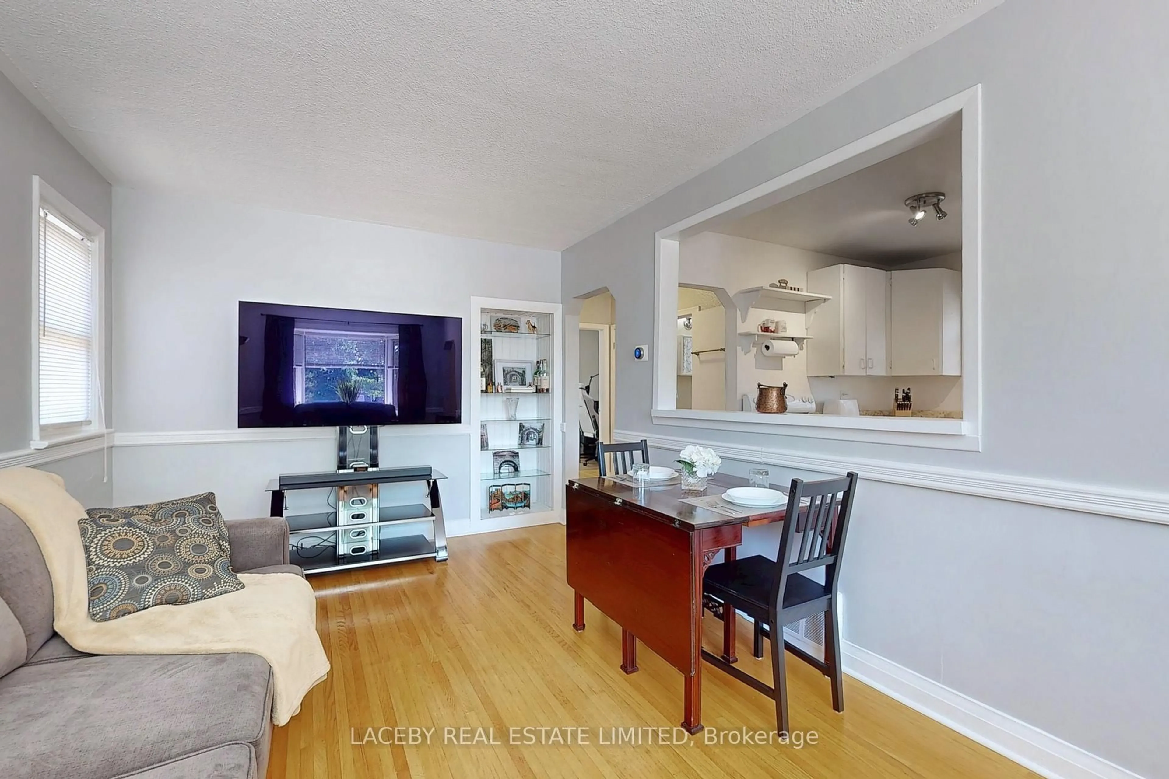 Unknown for 131 Claremore Ave, Toronto Ontario M1N 3S5