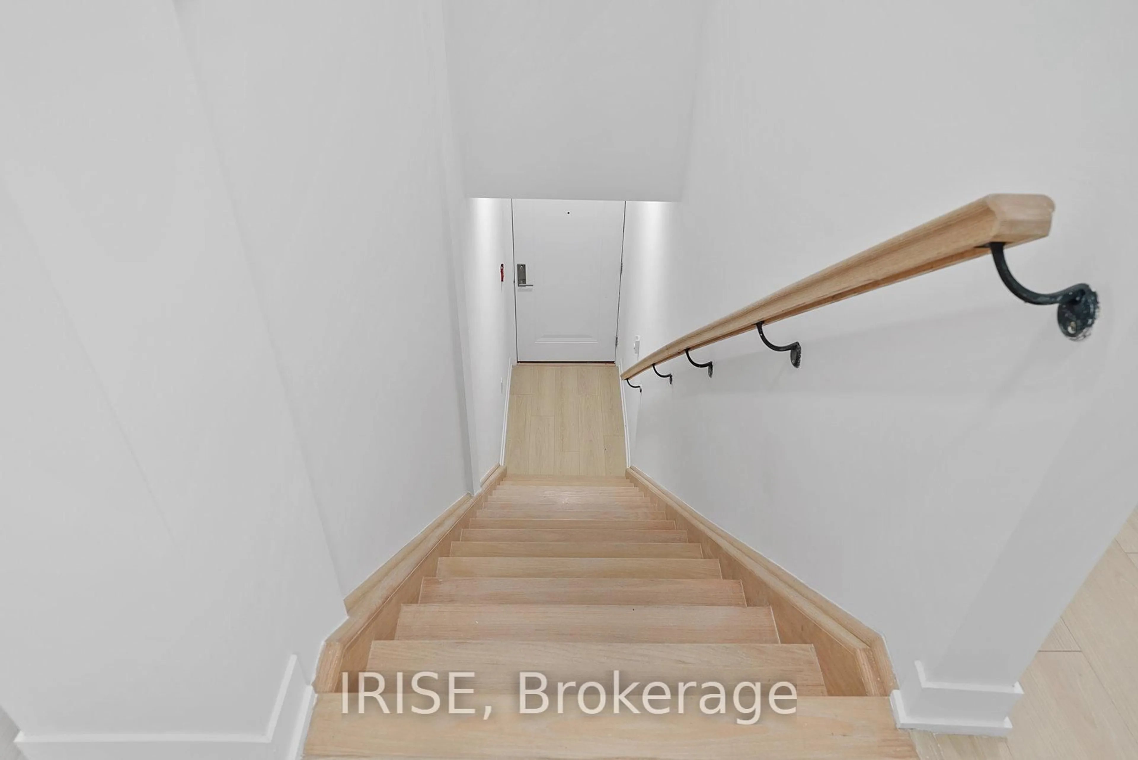 Stairs for 485 Logan Ave #202, Toronto Ontario M4M 2P5