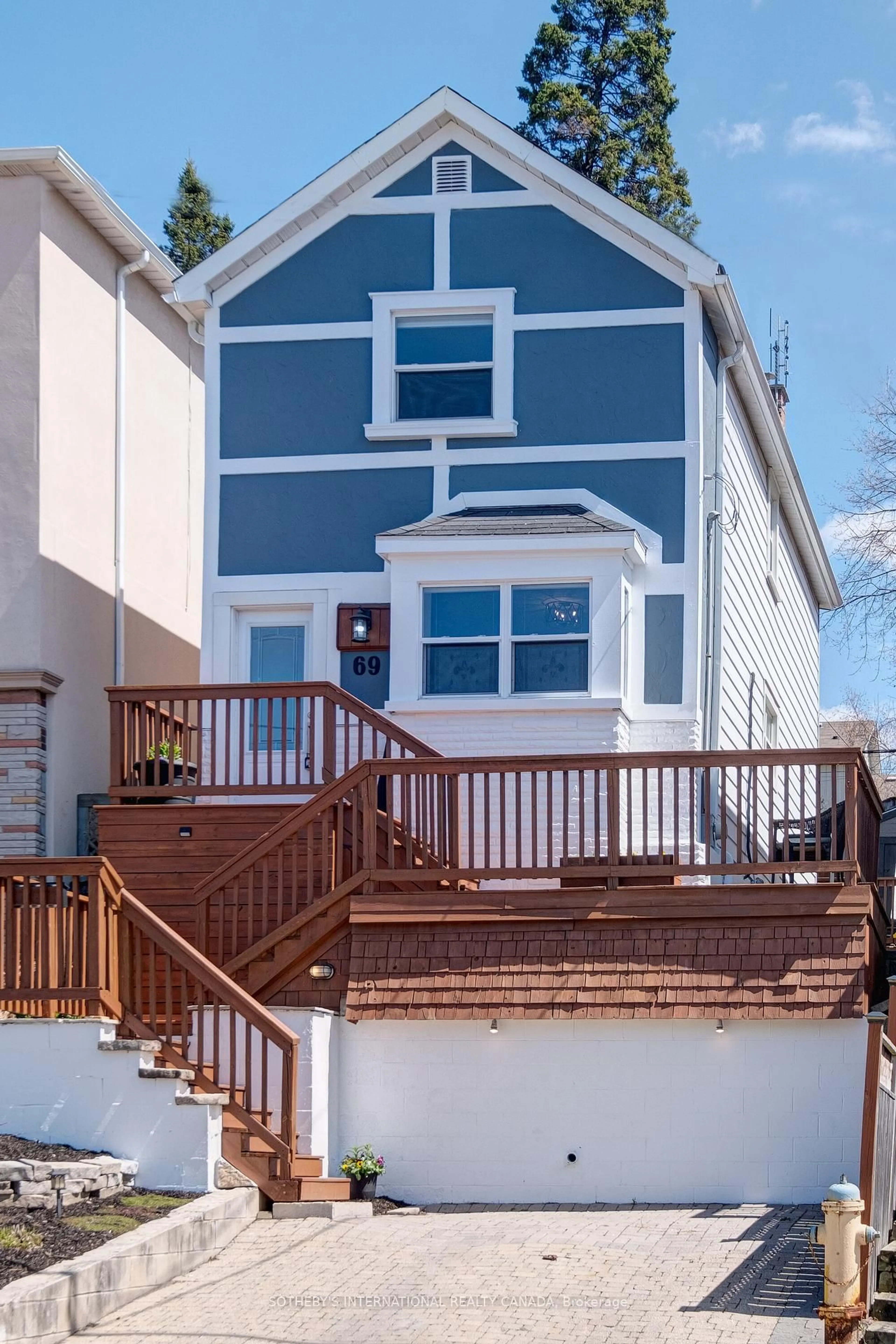 Home with vinyl exterior material, street for 69 Maybourne Ave, Toronto Ontario M1L 2W1