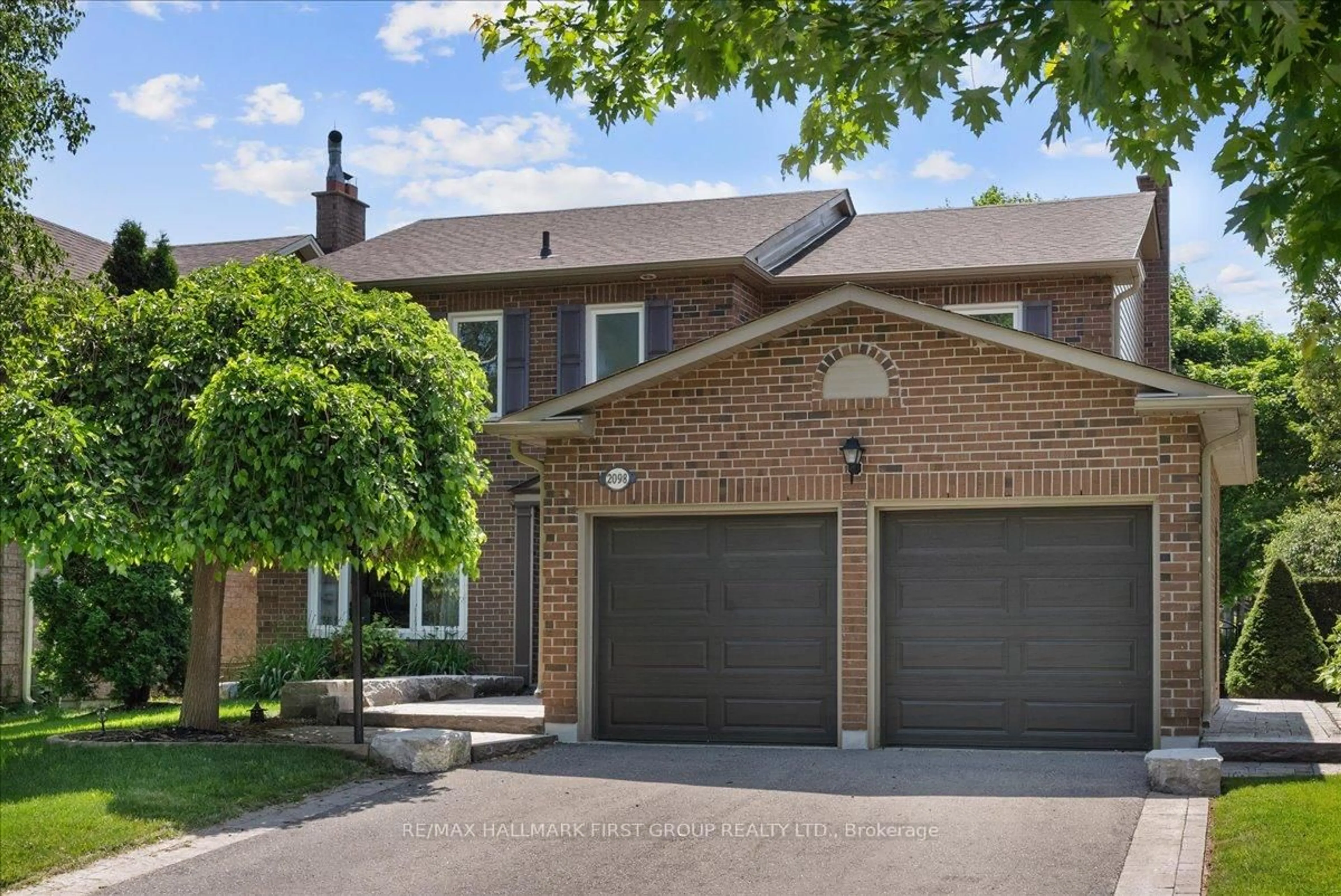 Home with brick exterior material, street for 2098 Liverpool Rd, Pickering Ontario L1X 1C9