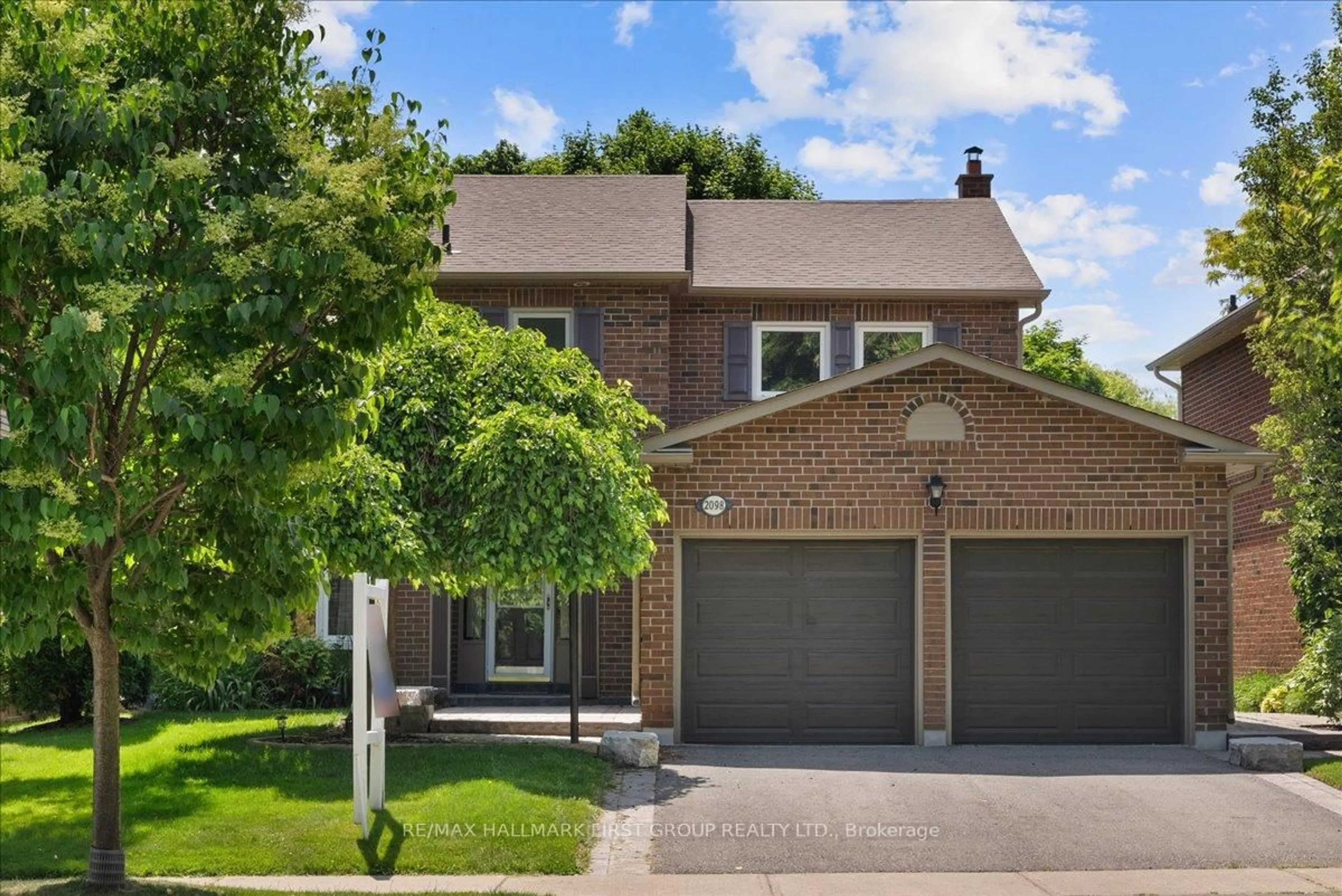 Home with brick exterior material, street for 2098 Liverpool Rd, Pickering Ontario L1X 1C9
