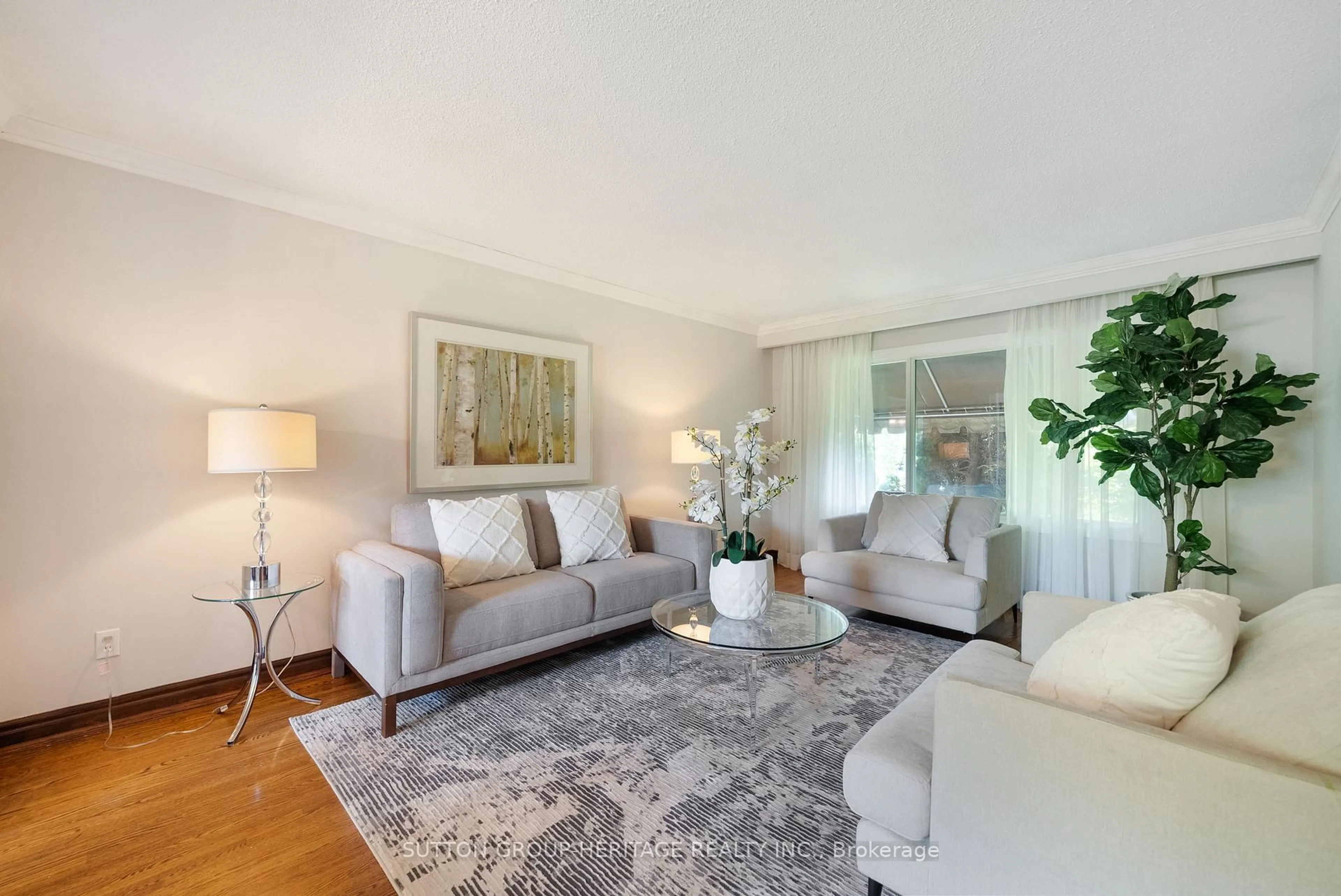 Living room with furniture, unknown for 3 Tilley Dr, Toronto Ontario M1C 2T9