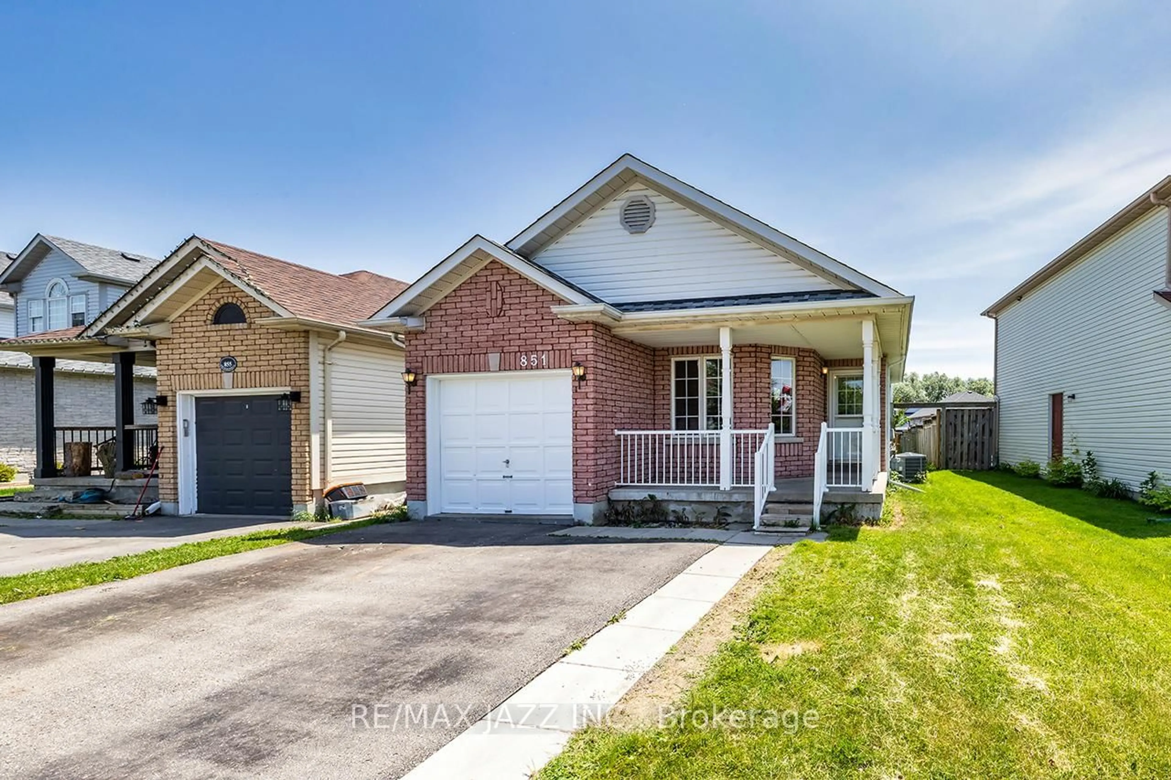 Home with brick exterior material, street for 851 Grandview St, Oshawa Ontario L1K 2E2