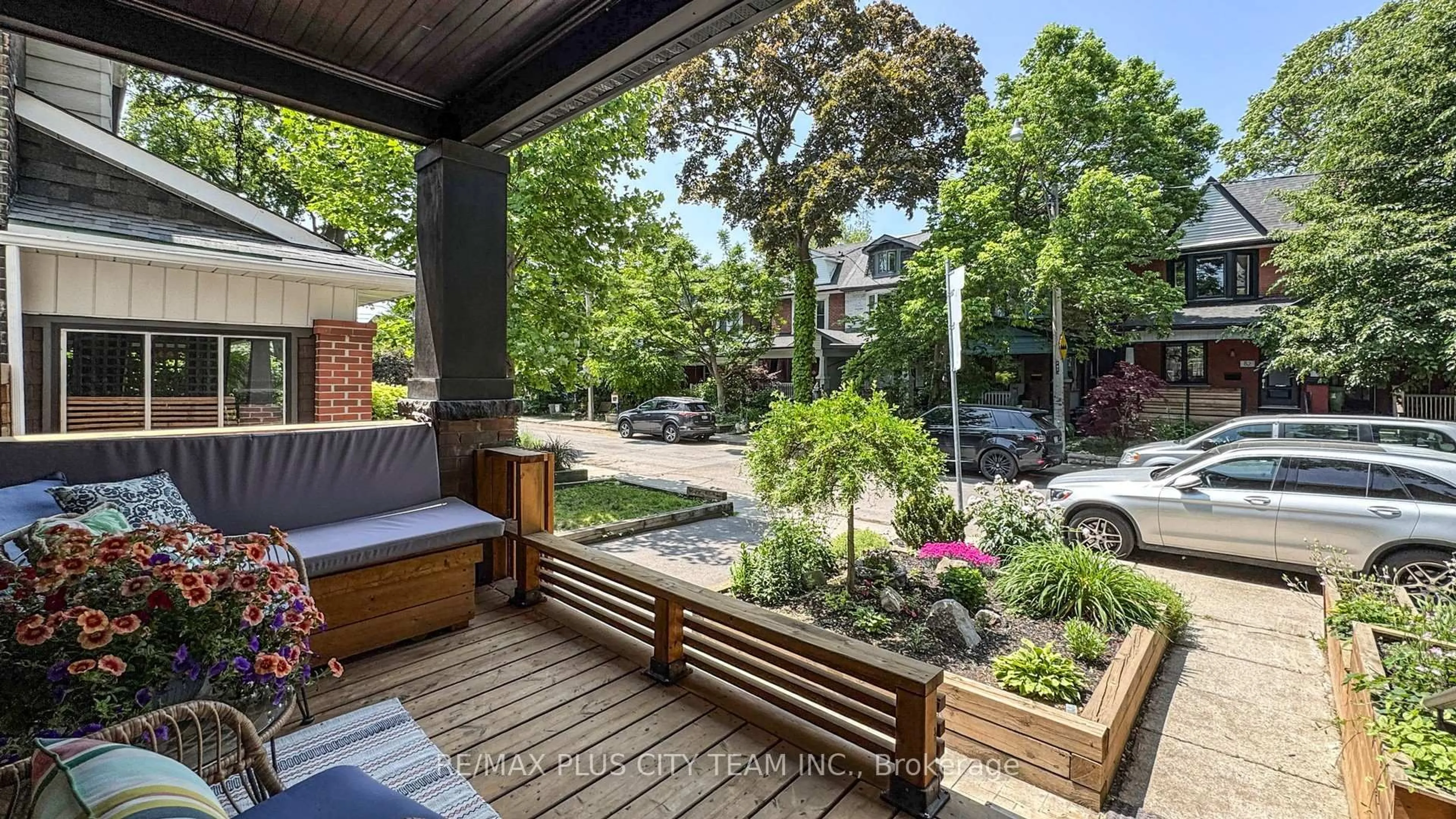 Patio, street for 83 Bertmount Ave, Toronto Ontario M4M 2X8