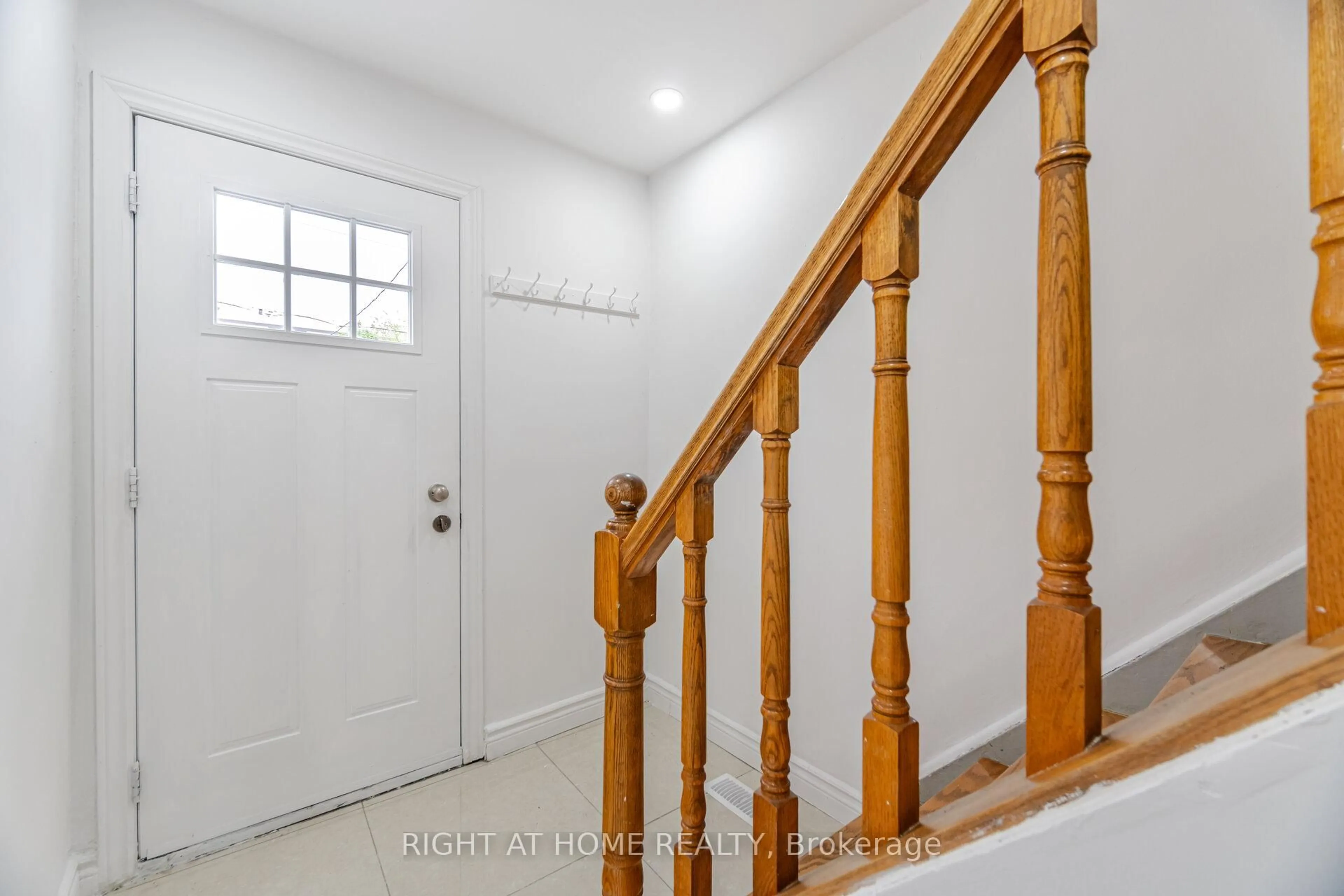 Indoor entryway for 79 Chapman Ave, Toronto Ontario M4B 1C6