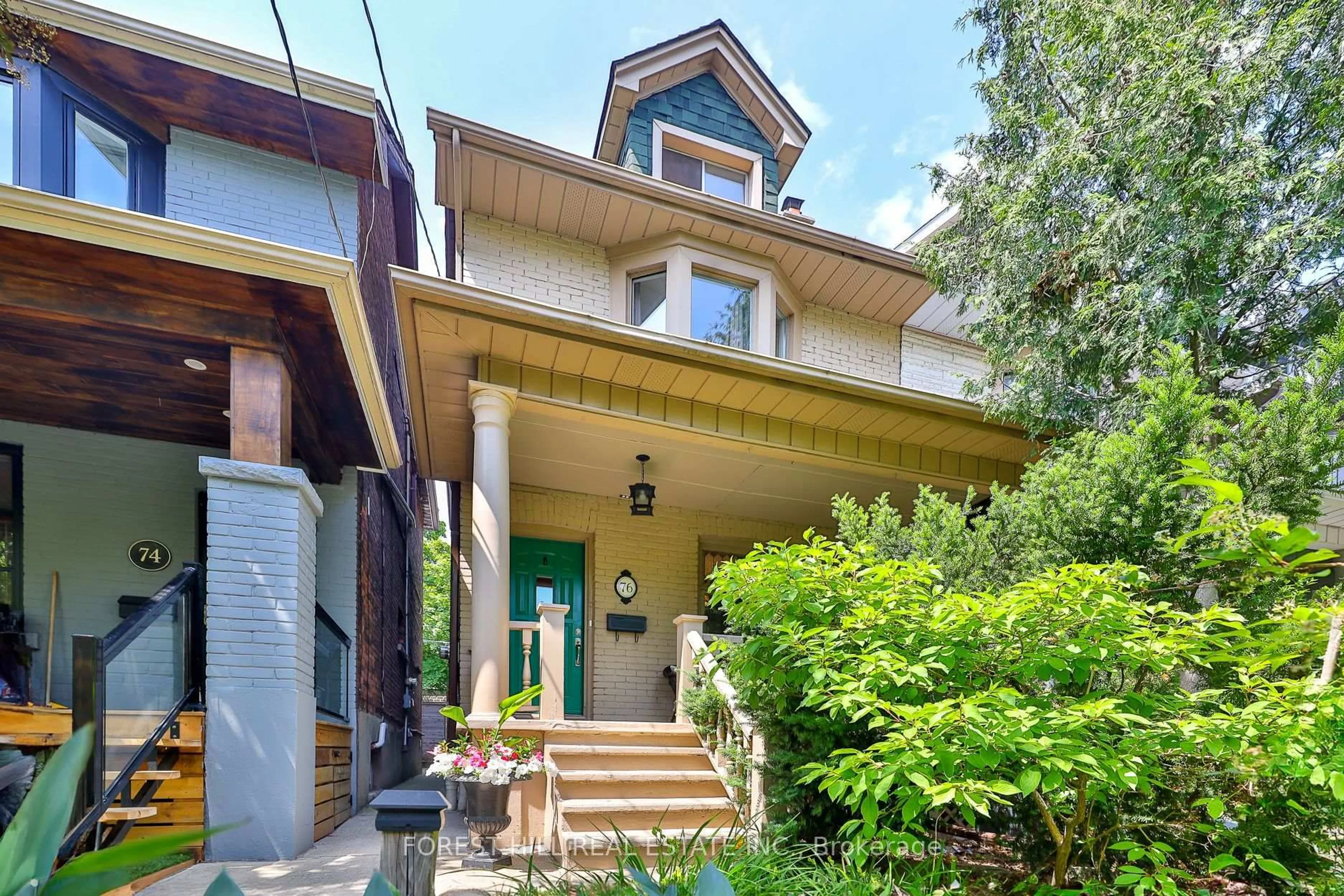 Unknown for 76 Sparkhall Ave, Toronto Ontario M4K 1G6