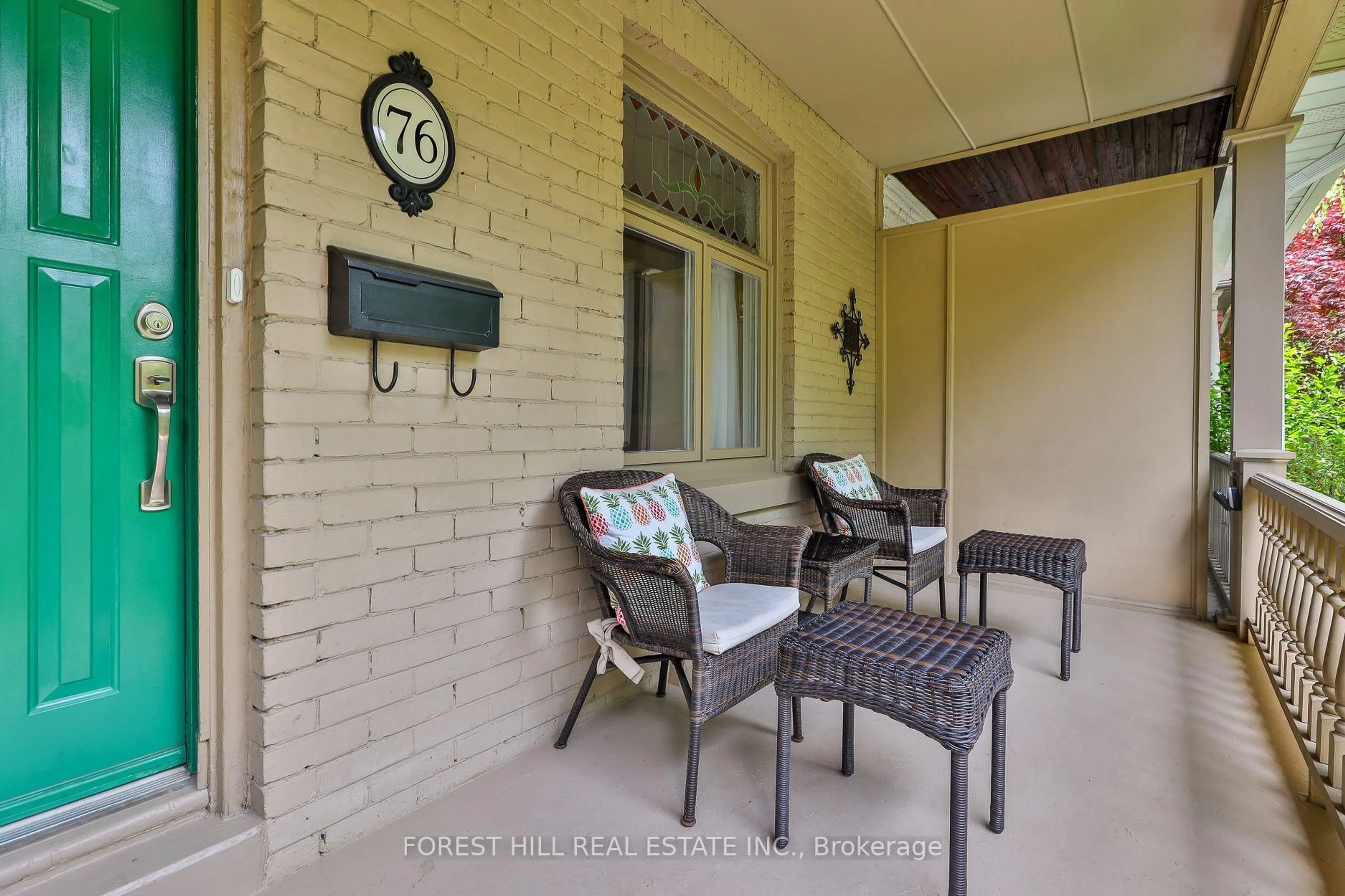 Patio, street for 76 Sparkhall Ave, Toronto Ontario M4K 1G6
