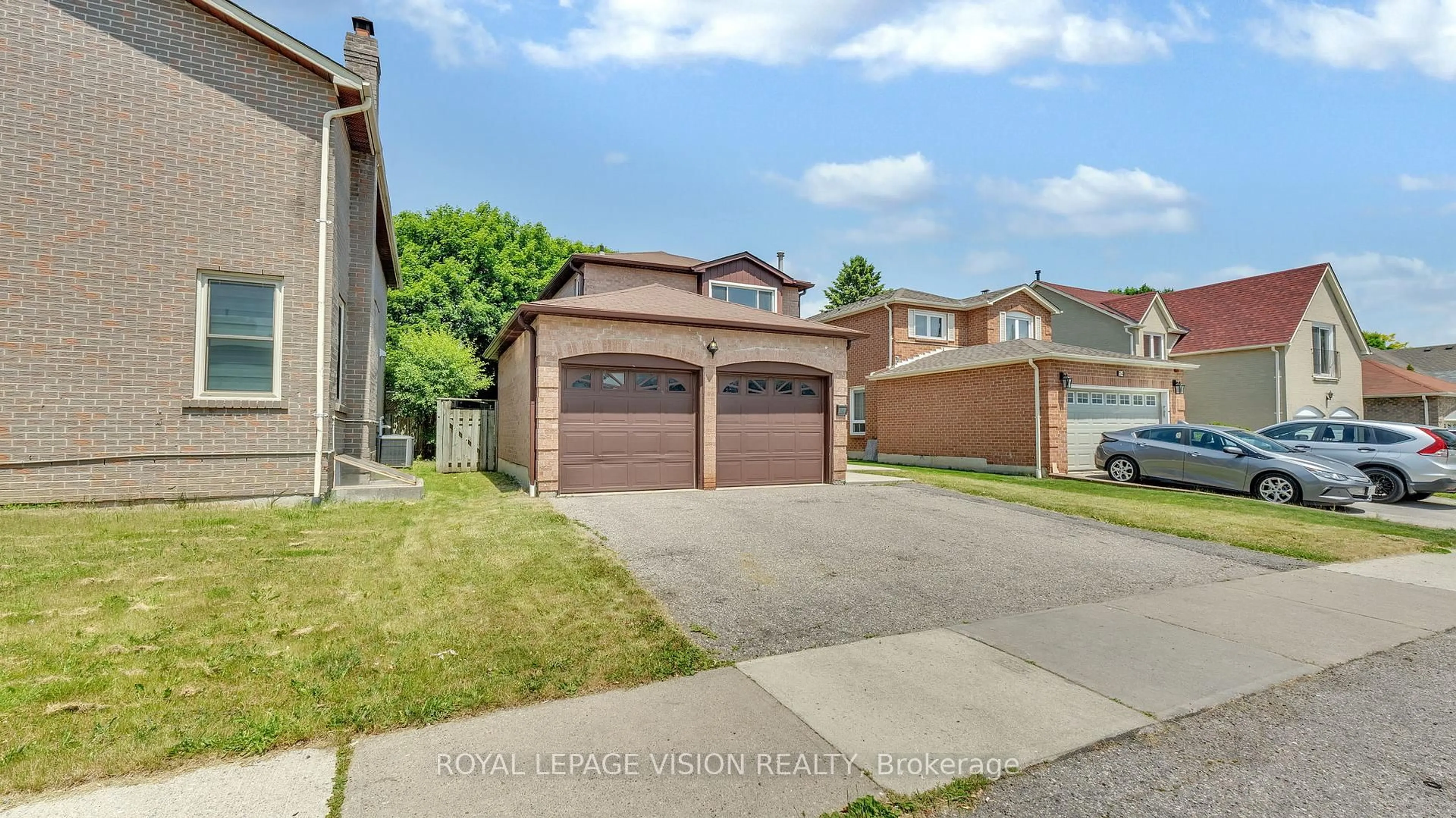 Unknown for 26 Ravenscroft Rd, Ajax Ontario L1T 1V6