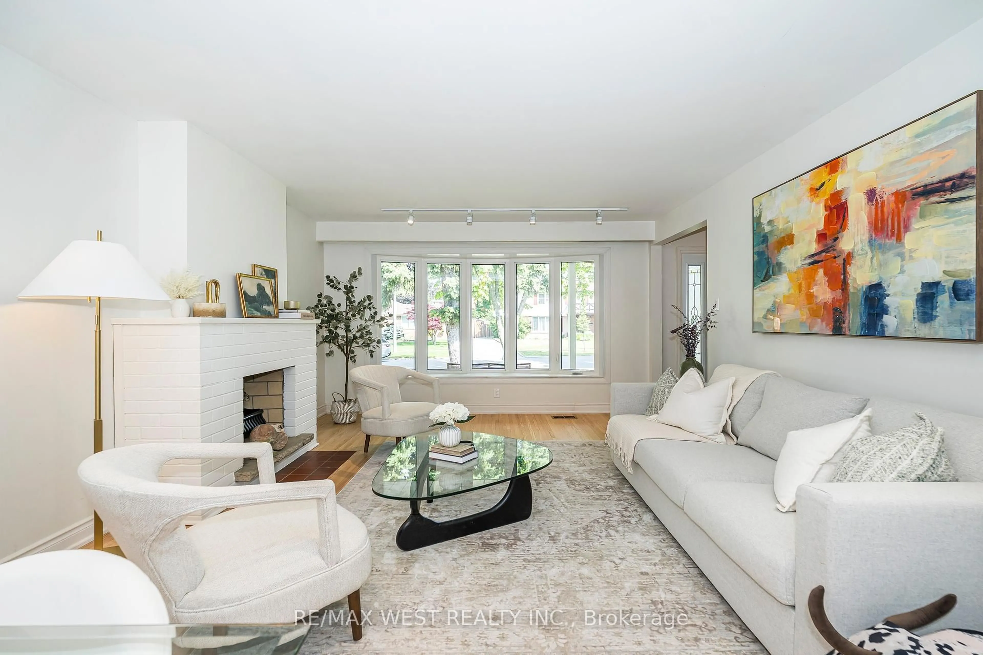 Living room with furniture, unknown for 57 Bledlow Manor Dr, Toronto Ontario M1E 1B1