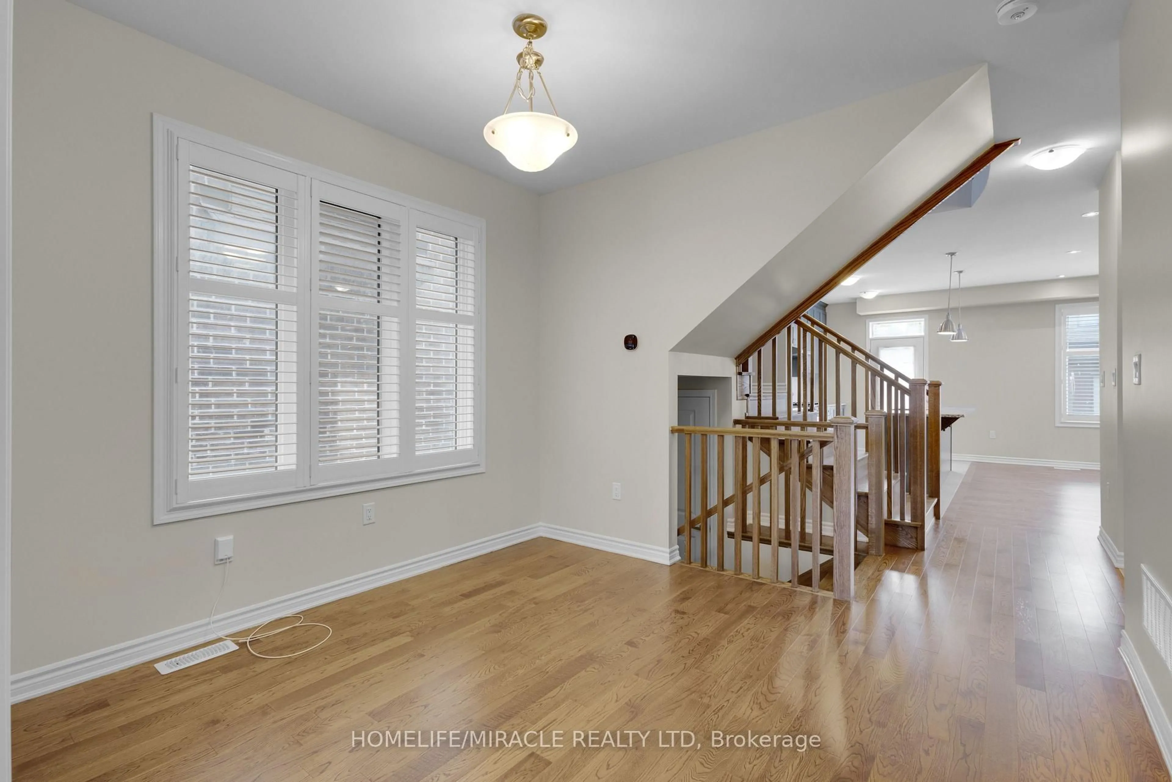 Unknown for 1433 Kerrydale Ave, Pickering Ontario L1X 0M9