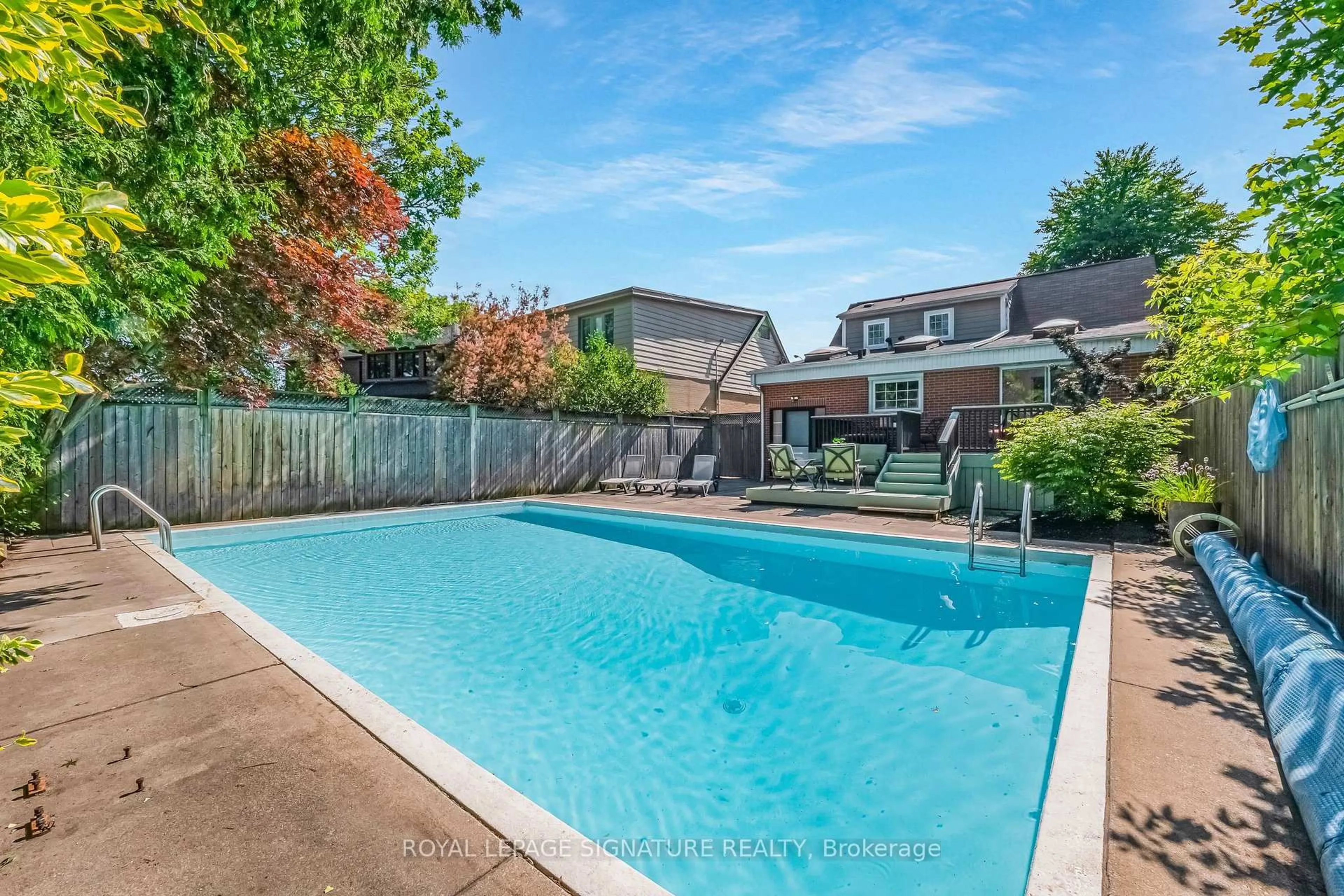 Pool for 15 Ashall Blvd, Toronto Ontario M4B 3C2