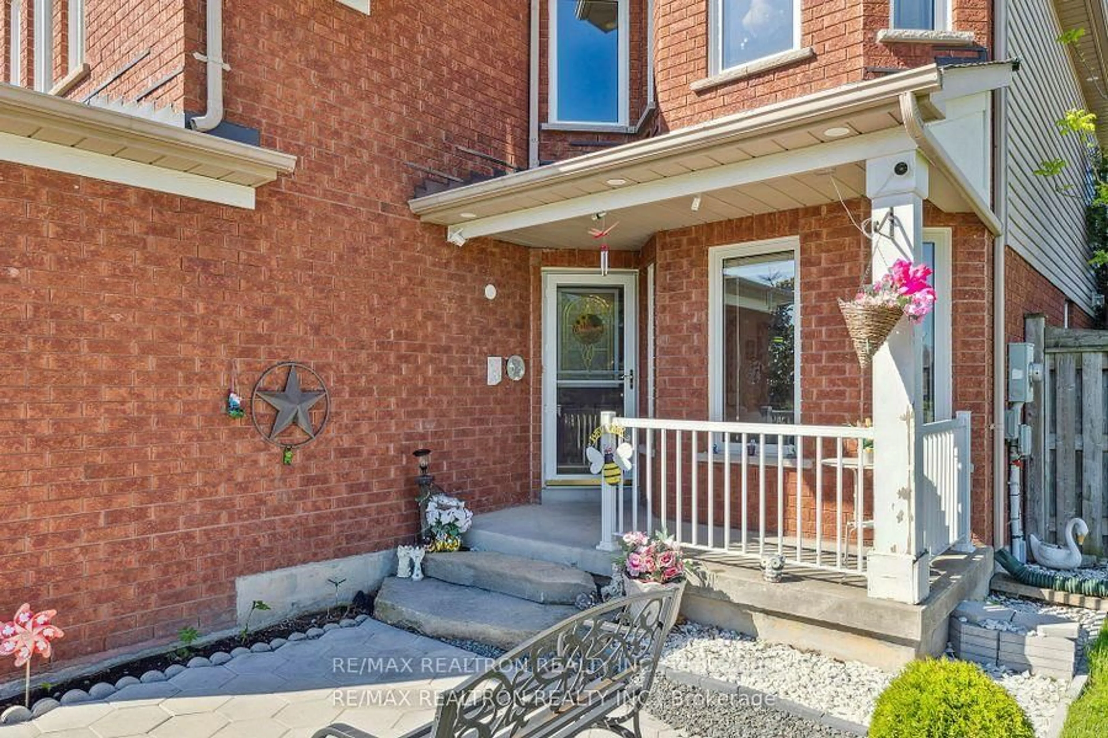 Home with brick exterior material, street for 70 Padfield Dr, Clarington Ontario L1C 5E7