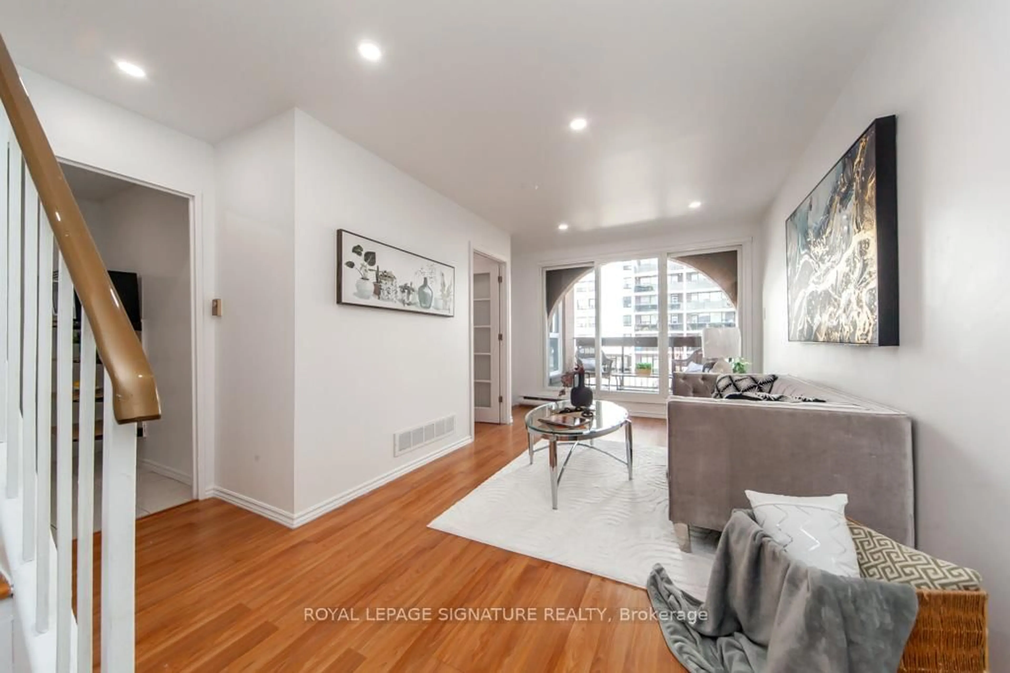 Living room with furniture, unknown for 100 Mornelle Crt #2073, Toronto Ontario M1E 4X2