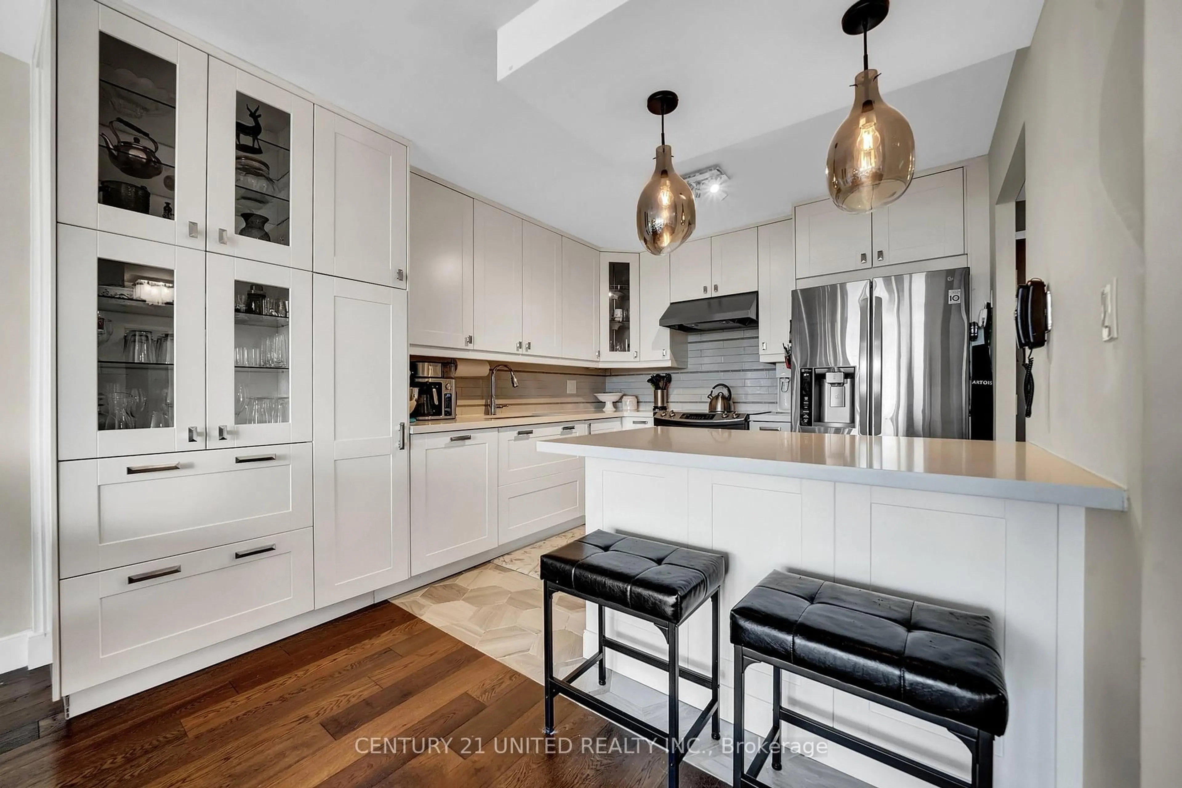 Contemporary kitchen, ceramic/tile floor for 10 Dean Park Rd #516, Toronto Ontario M1B 3G8