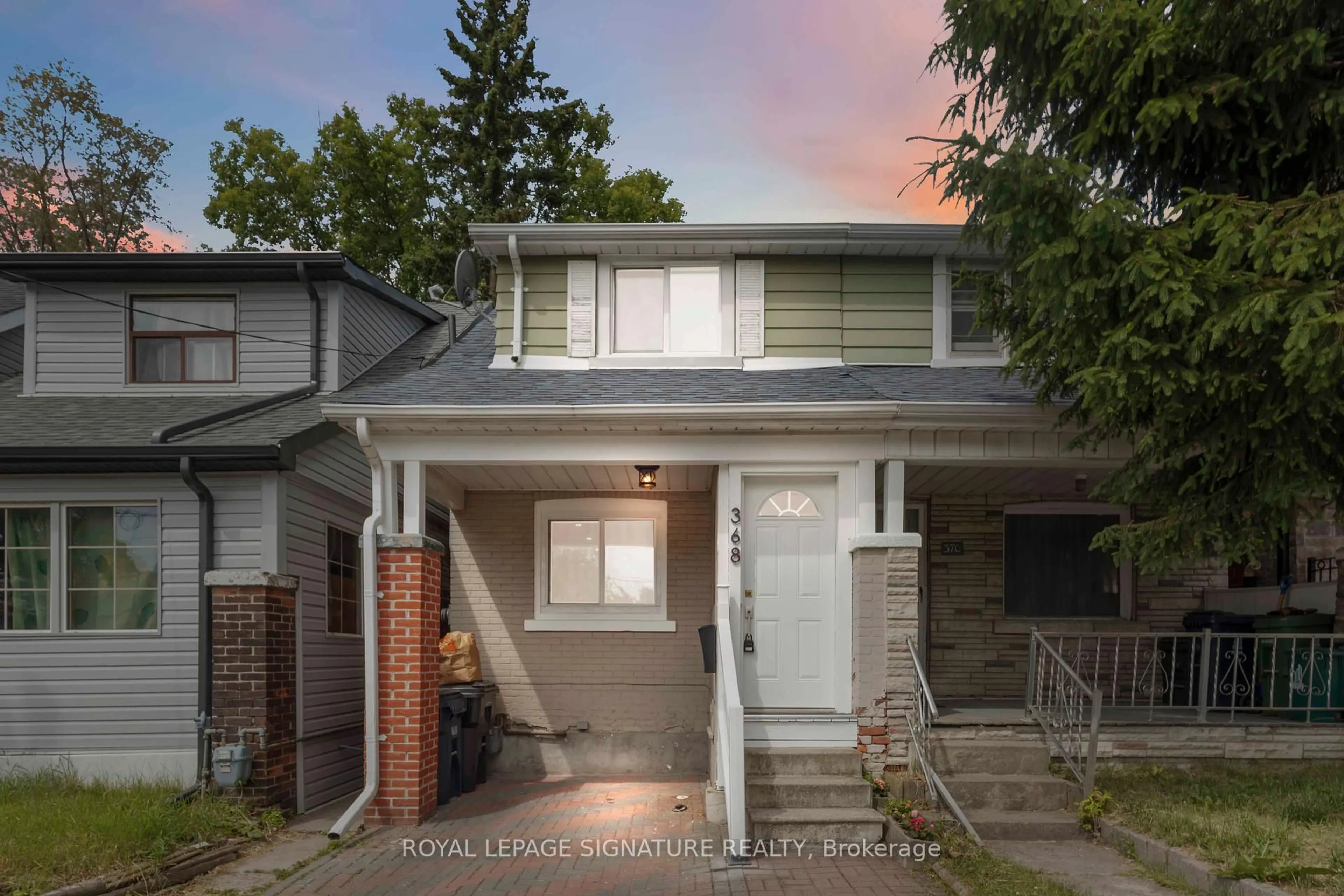 Home with brick exterior material, street for 368 Coxwell Ave, Toronto Ontario M4L 3B7