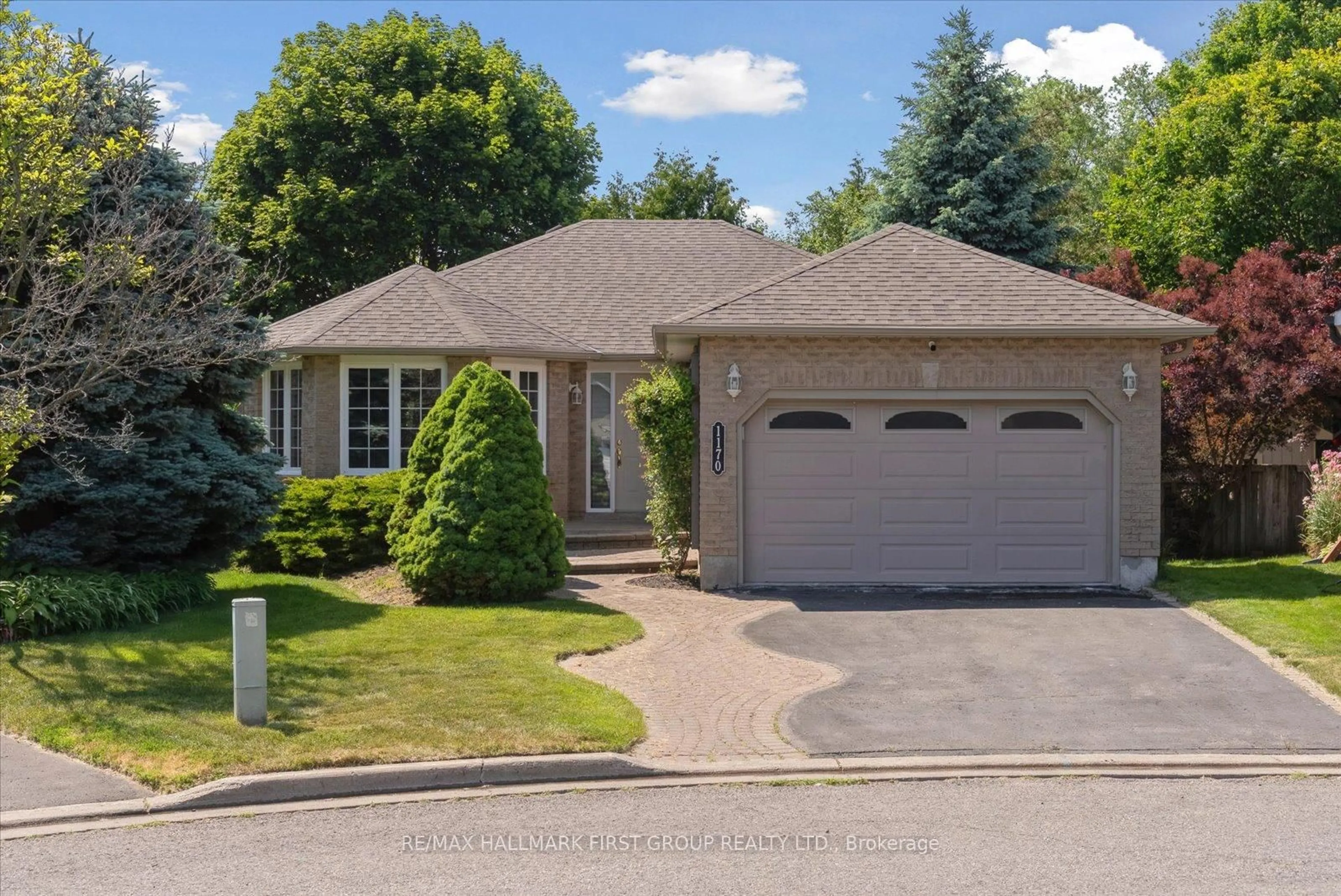 Unknown for 1170 Snowberry Crt, Oshawa Ontario L1K 2J3