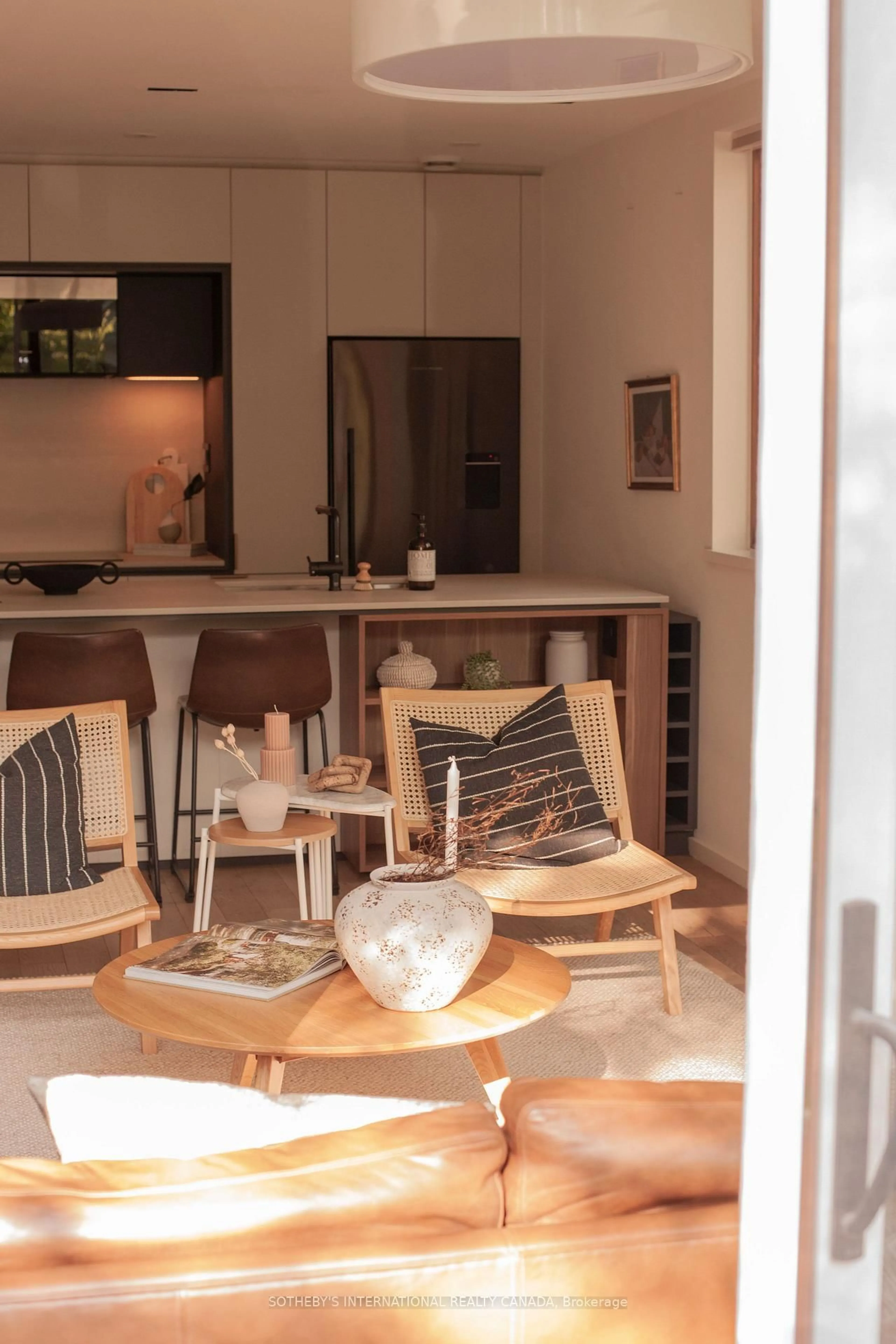 Open concept kitchen, unknown for 79 Eaton Ave #1, Toronto Ontario M4J 2Z4