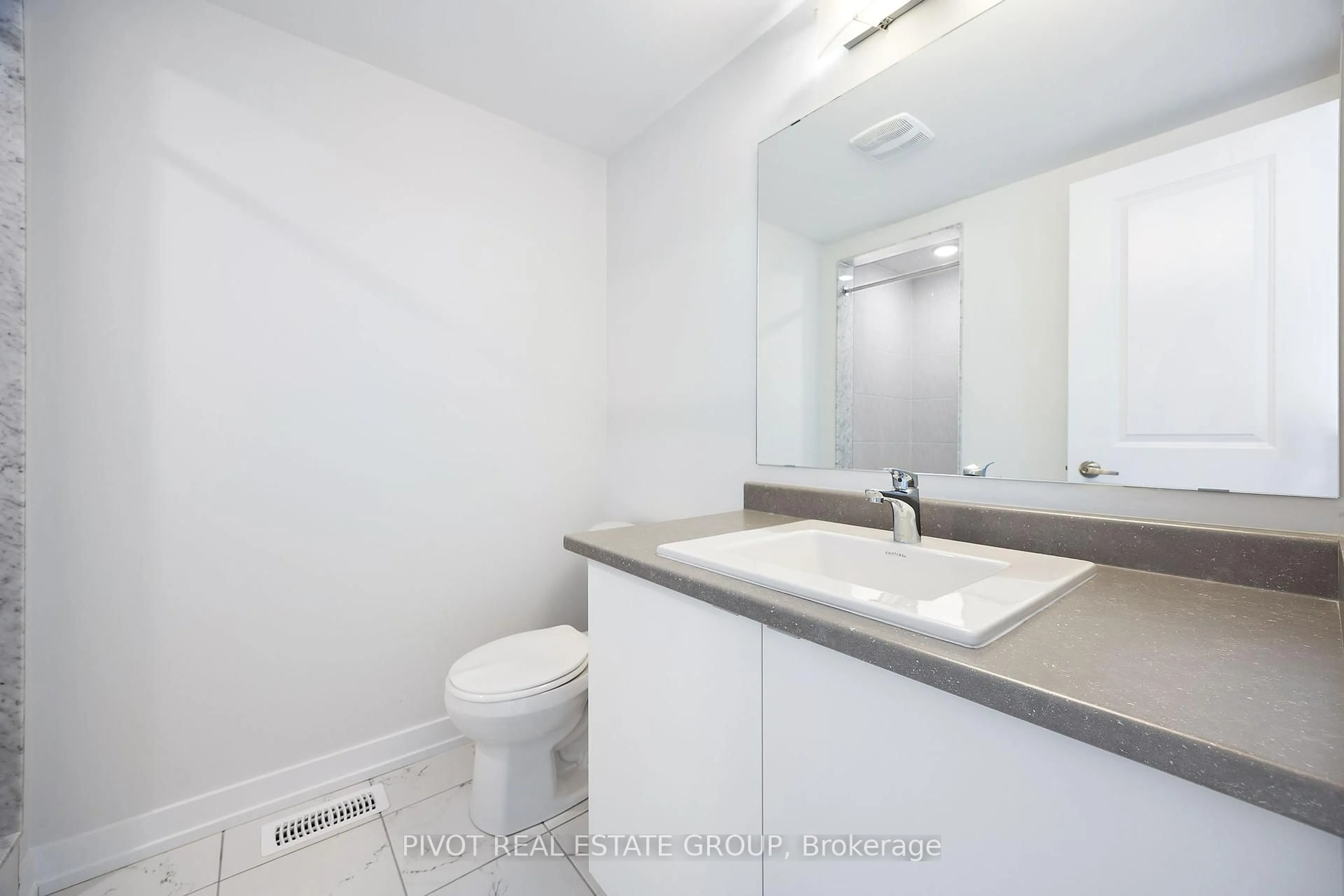Standard bathroom, floor is not visible for 140 Brockley Dr, Toronto Ontario M1P 0G3