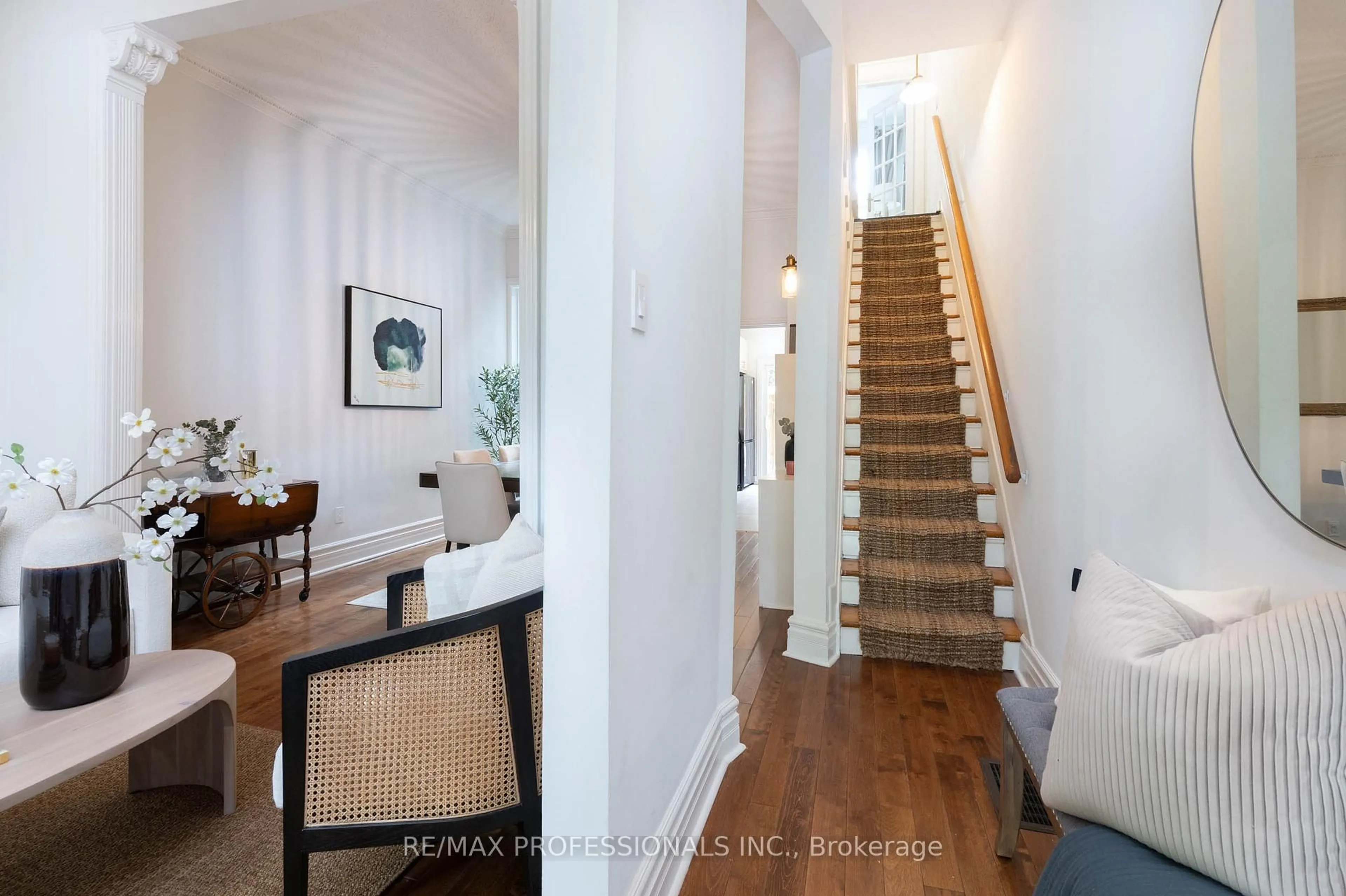 Indoor entryway for 26 Wardell St, Toronto Ontario M4M 2L5