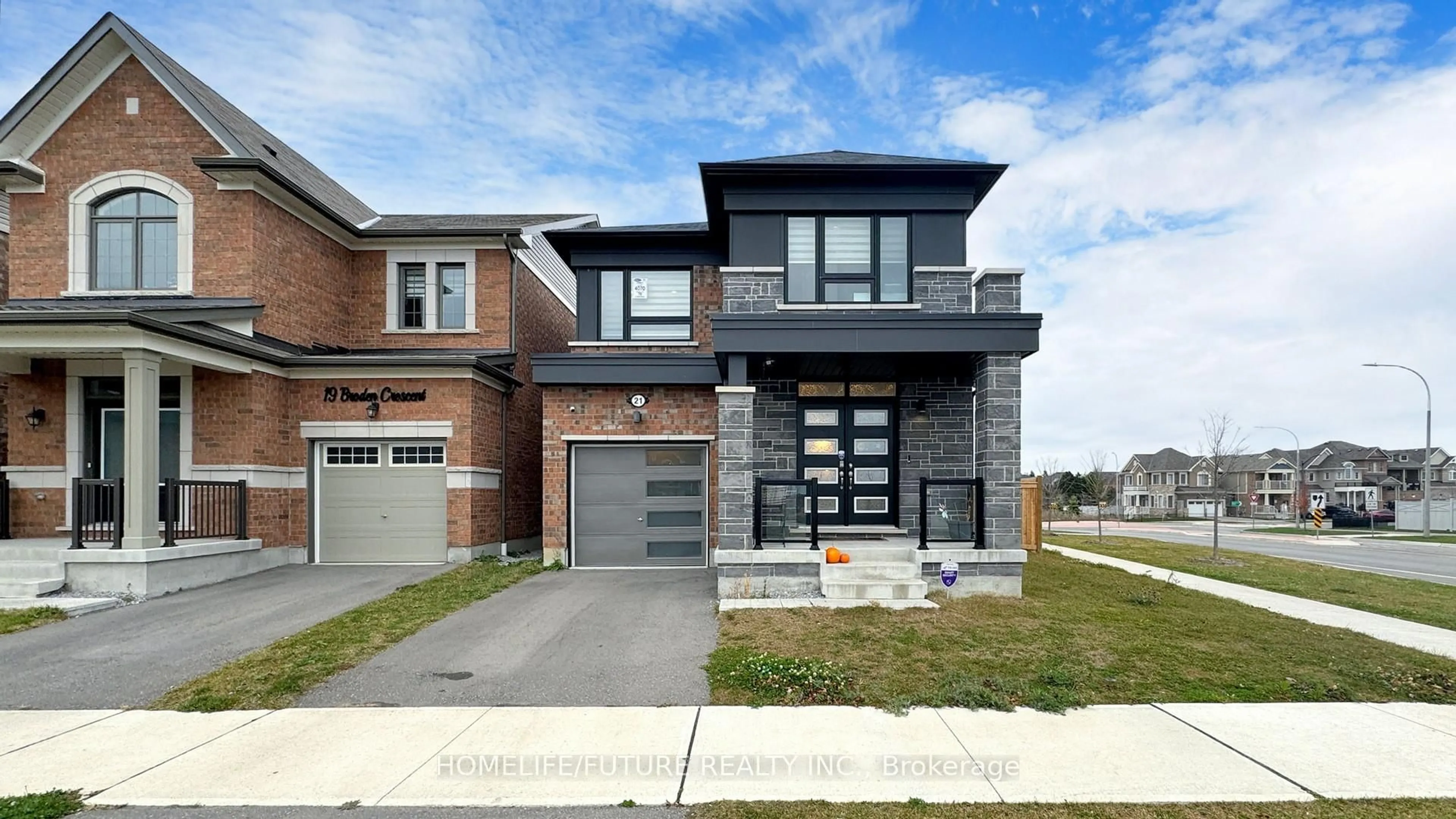 Home with brick exterior material, street for 21 Broden Cres, Whitby Ontario L1P 0M1