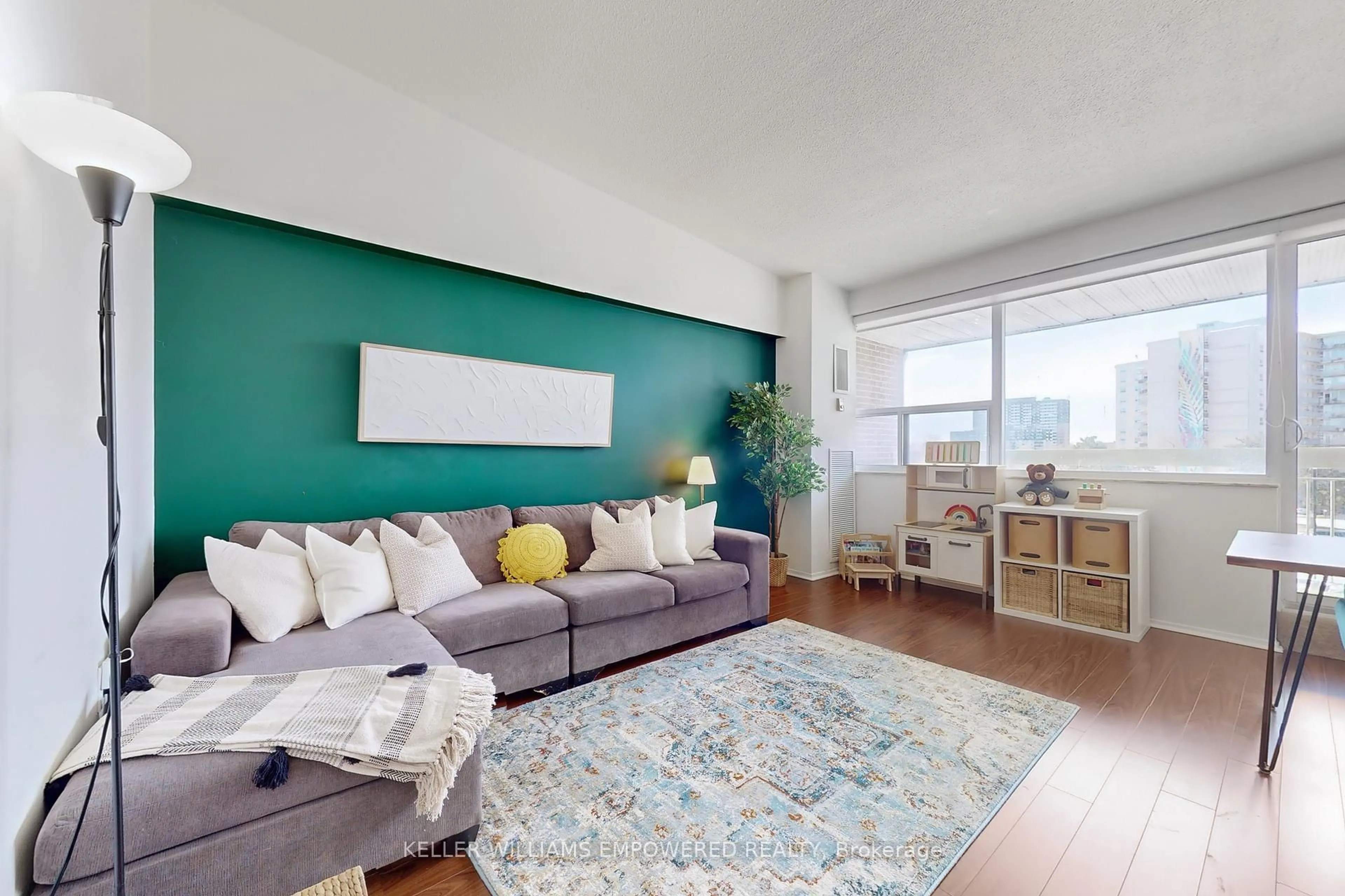 Living room with furniture, unknown for 4060 Lawrence Ave #416, Toronto Ontario M1E 4V4