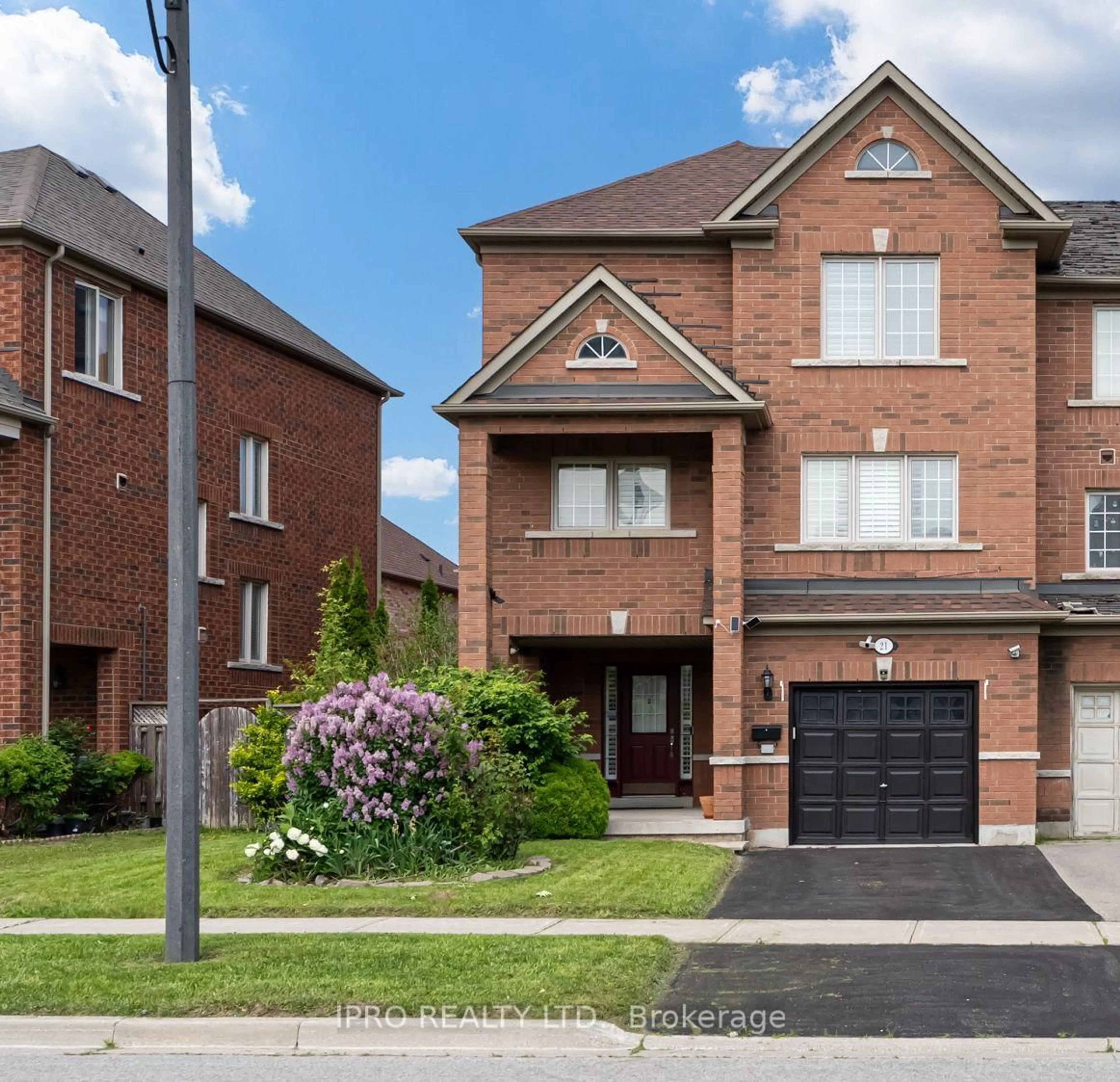 Home with brick exterior material, street for 21 Polarlights Way, Toronto Ontario M1X 1Z4