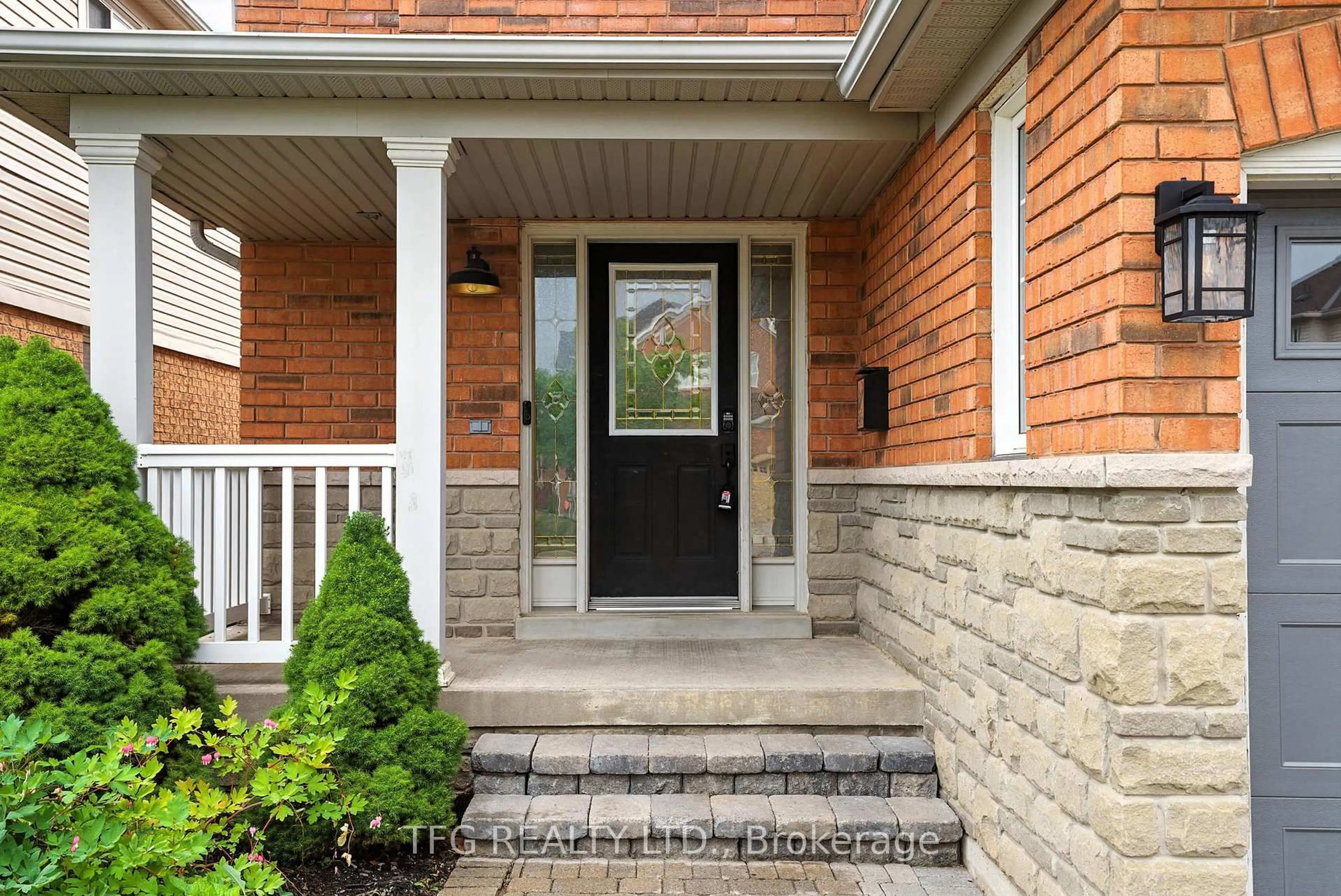 Home with brick exterior material, street for 900 Ormond Dr, Oshawa Ontario L1K 3C2