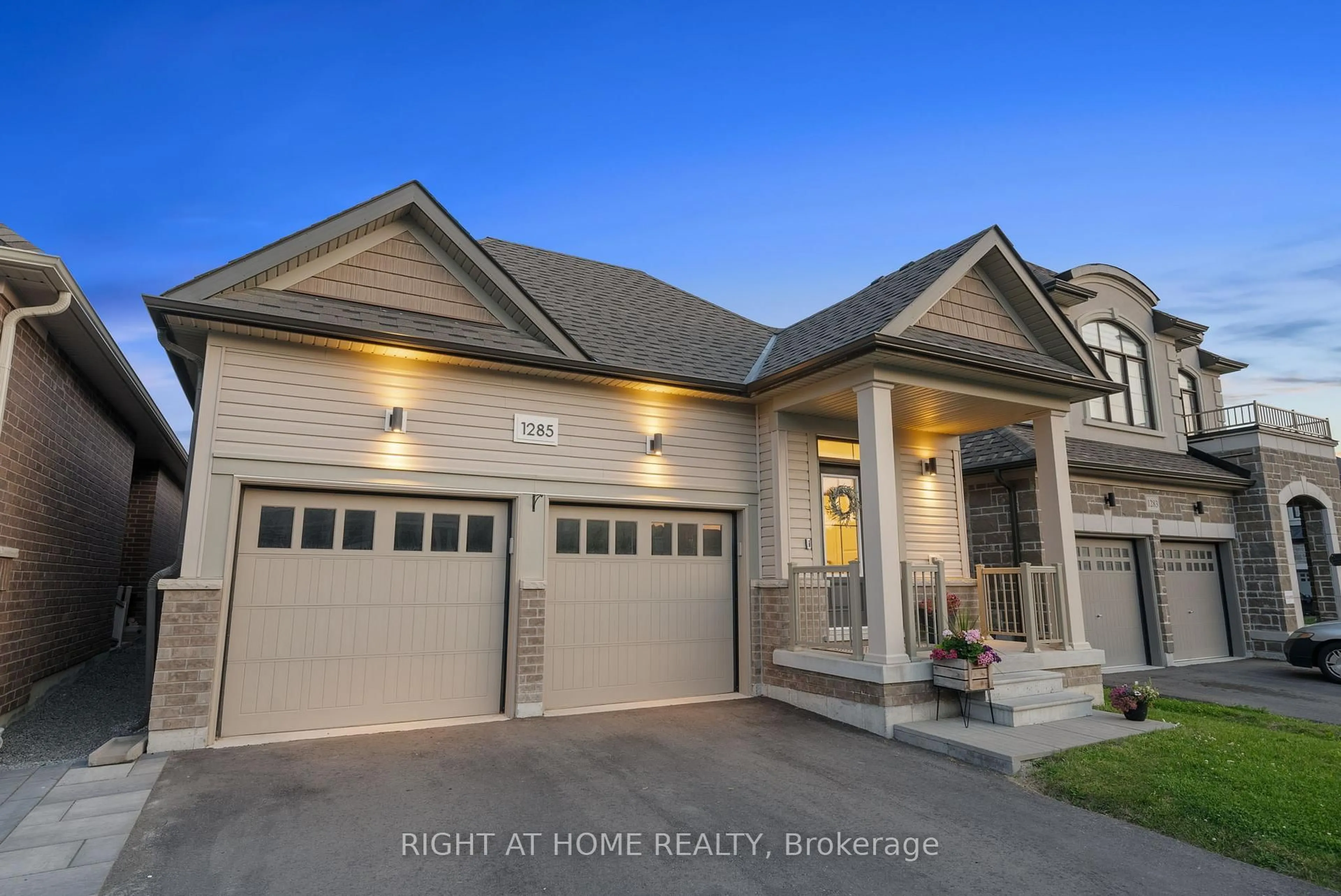 Unknown for 1285 Apollo St, Oshawa Ontario L1K 3E7