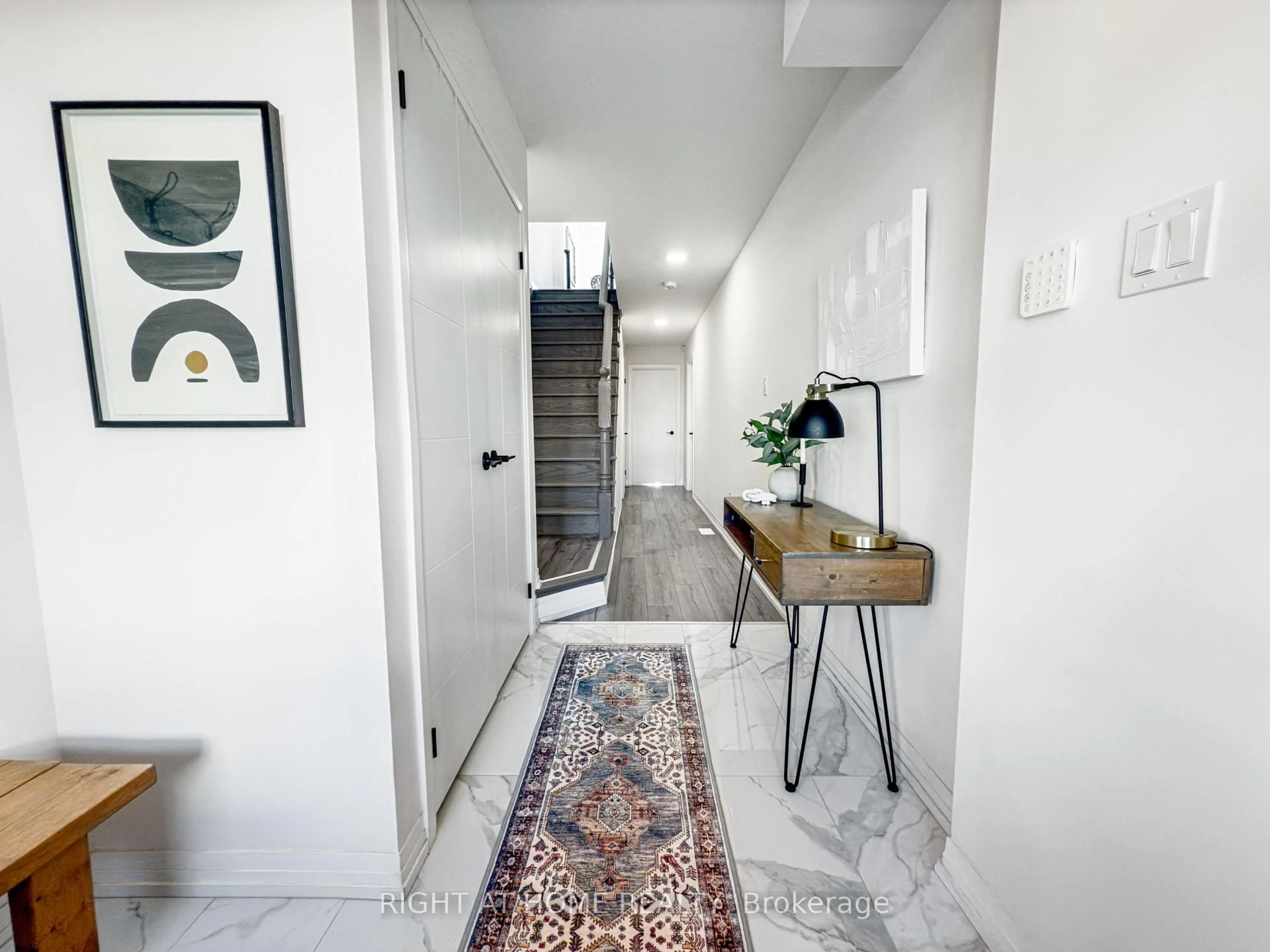Indoor entryway for 31 Bavin St, Clarington Ontario L1C 7H5