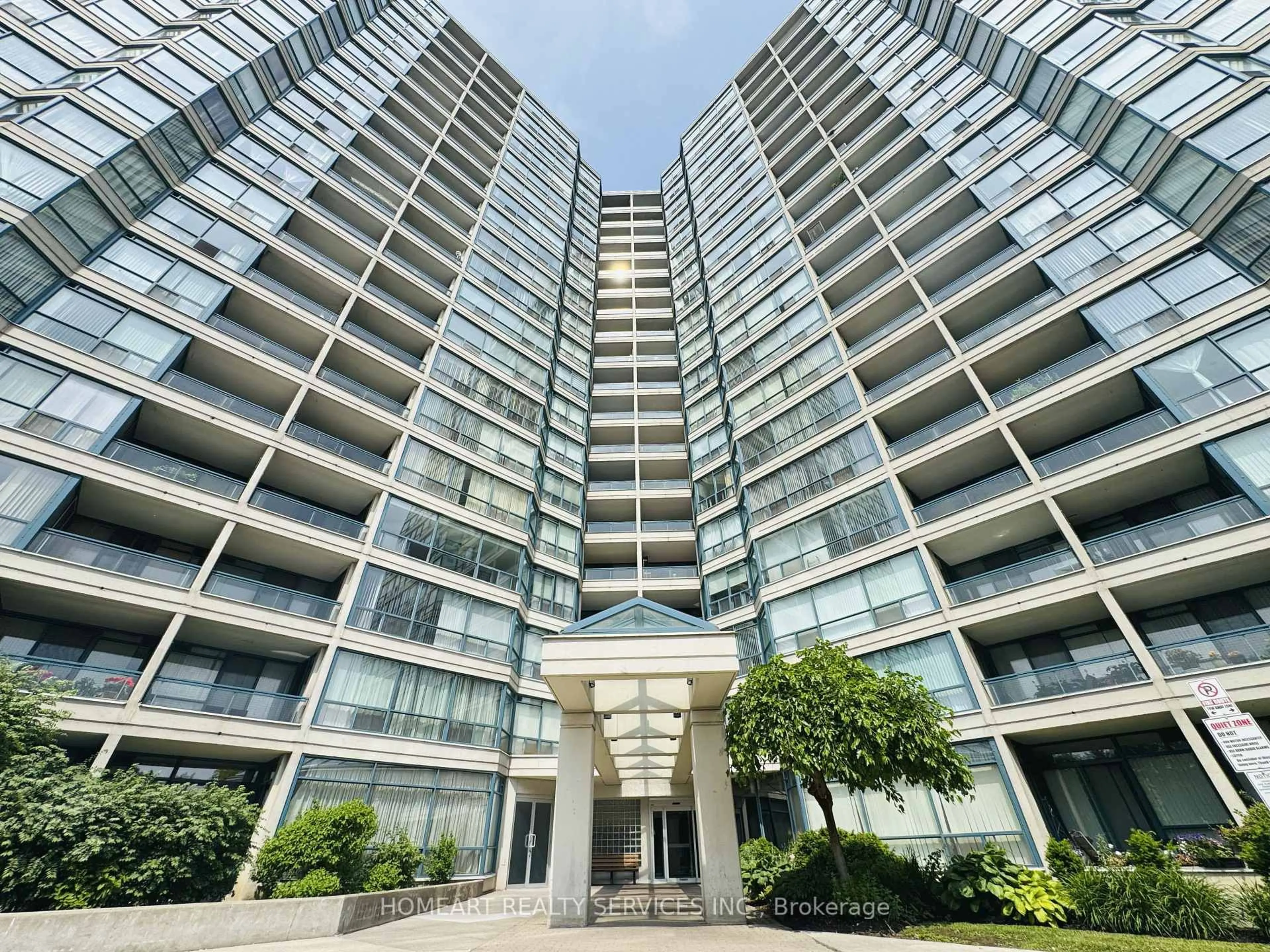 Indoor foyer for 4725 Sheppard Ave #Ph10, Toronto Ontario M1S 5B2
