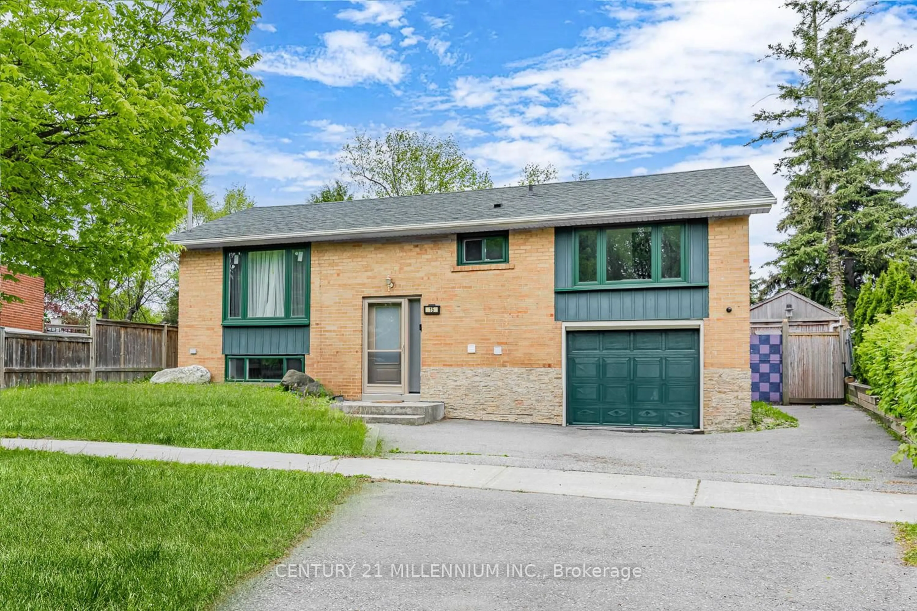 Home with brick exterior material, street for 15 Benary Cres, Toronto Ontario M1H 1K9