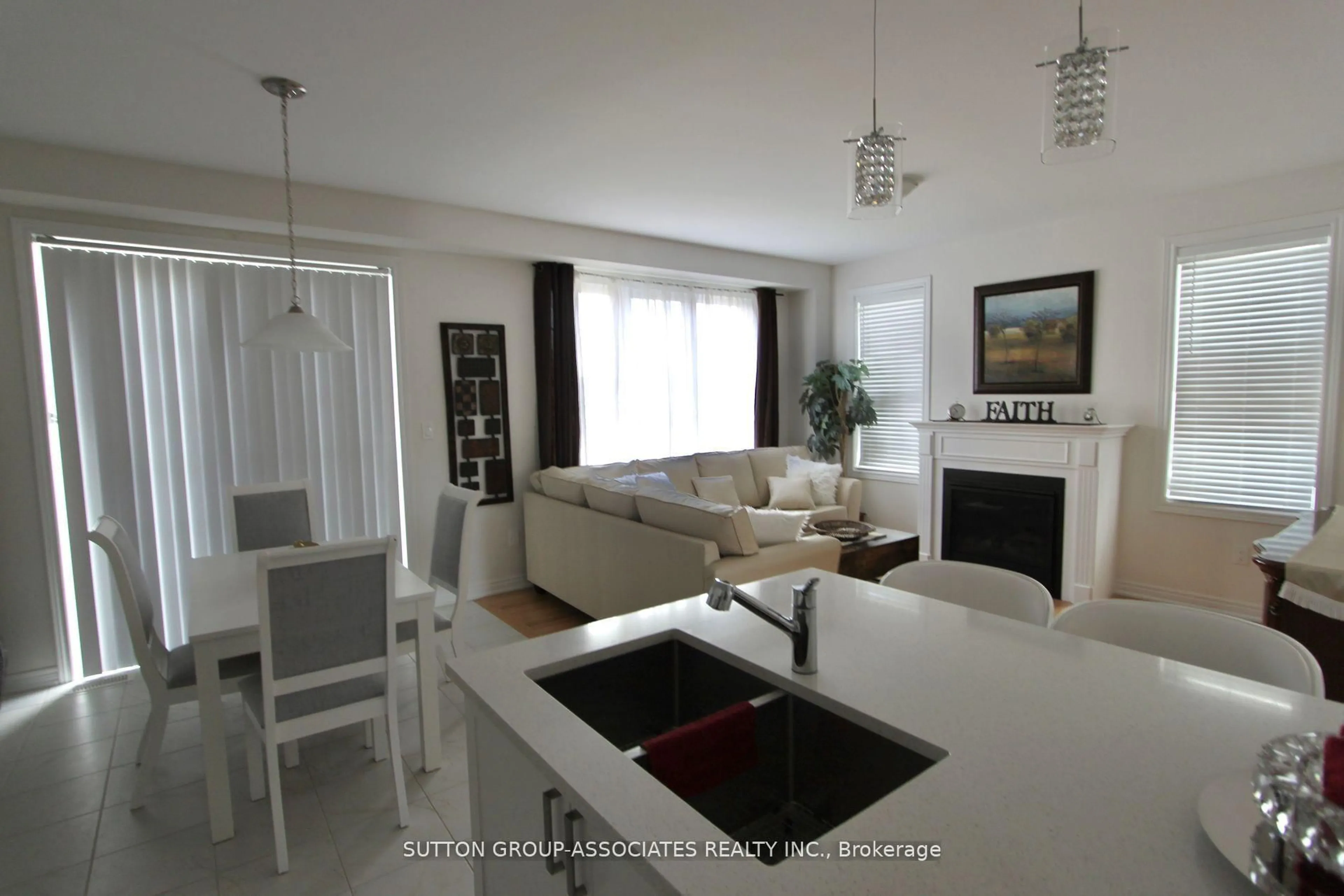 Living room with furniture, unknown for 2576 Orchestrate Dr, Oshawa Ontario L1L 0R4