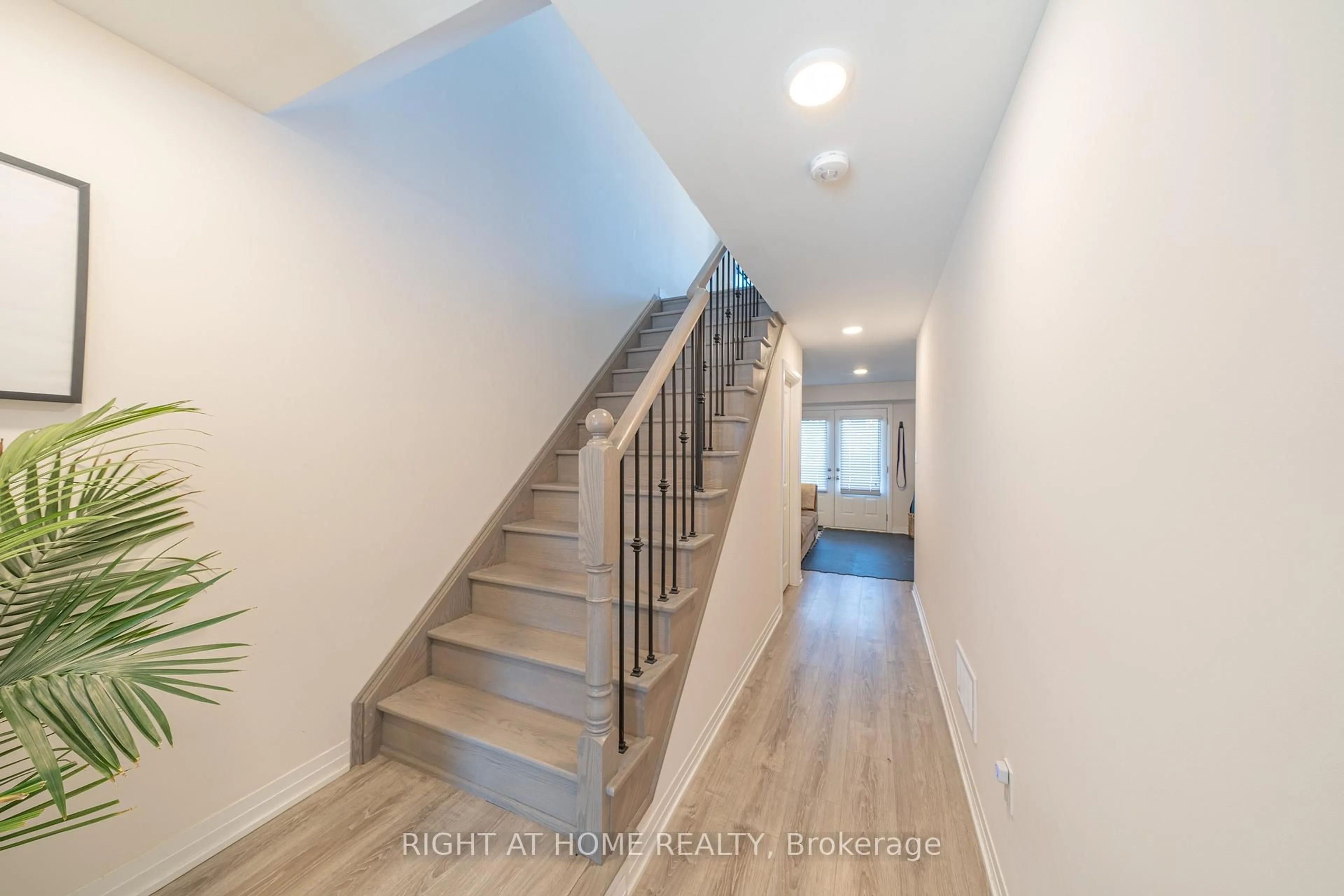 Stairs for 50 Ambereen Pl, Clarington Ontario L1C 7H5