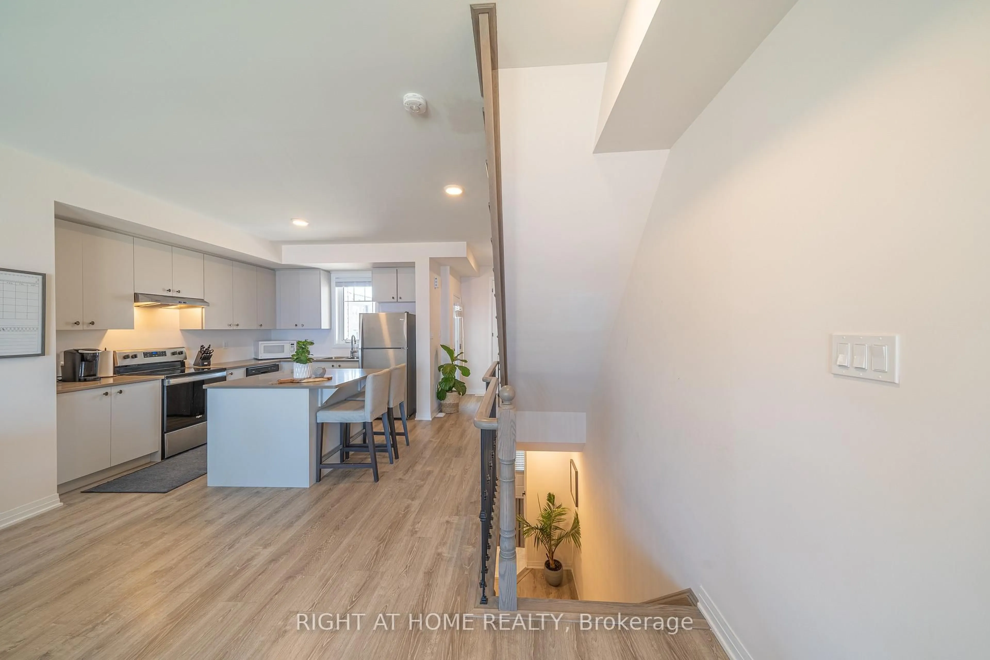 Open concept kitchen, unknown for 50 Ambereen Pl, Clarington Ontario L1C 7H5
