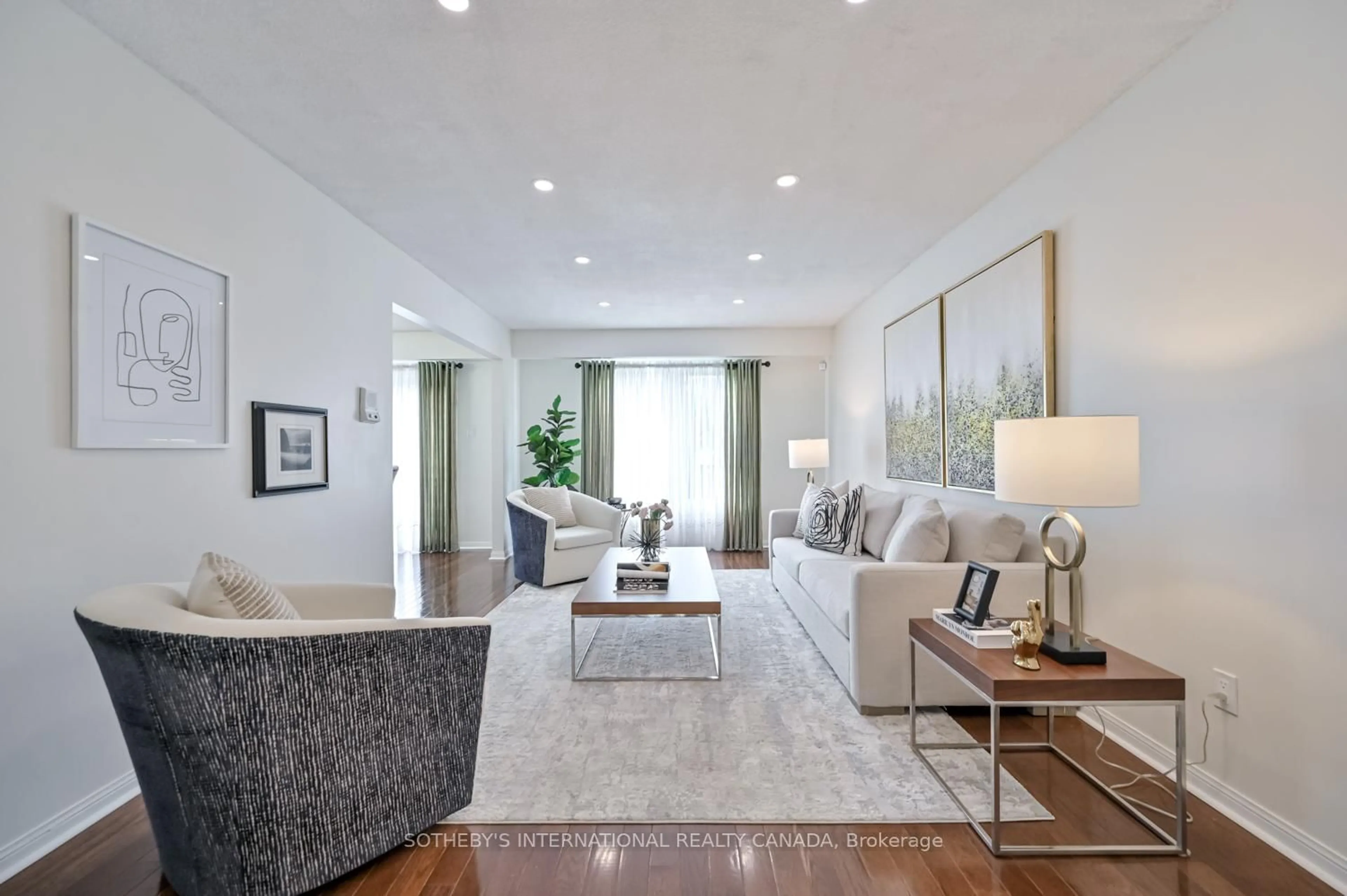 Living room with furniture, unknown for 134 Greenwich Sq, Toronto Ontario M1J 3L3