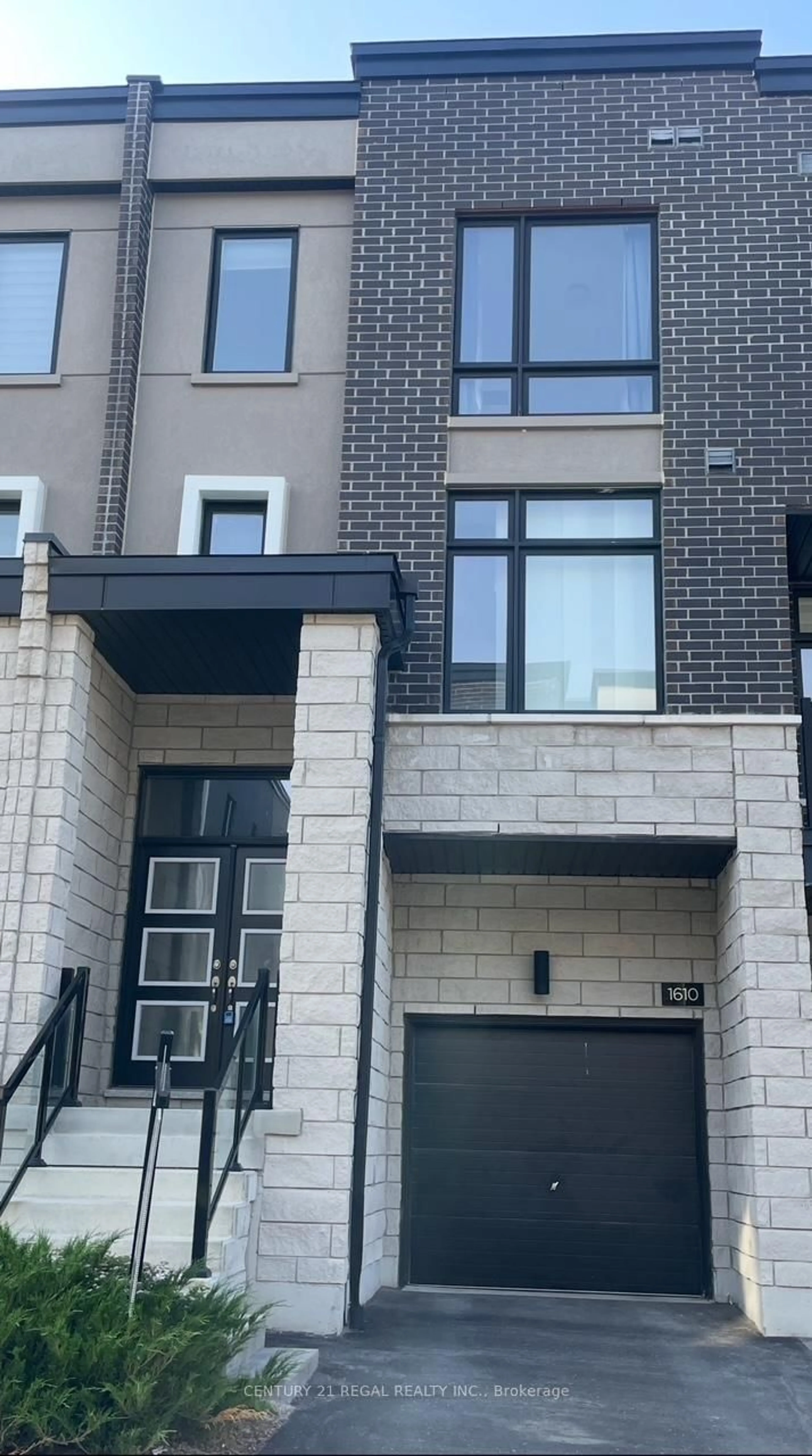 Home with brick exterior material, street for 1610 Moonbeam Glen, Pickering Ontario L1X 0H9
