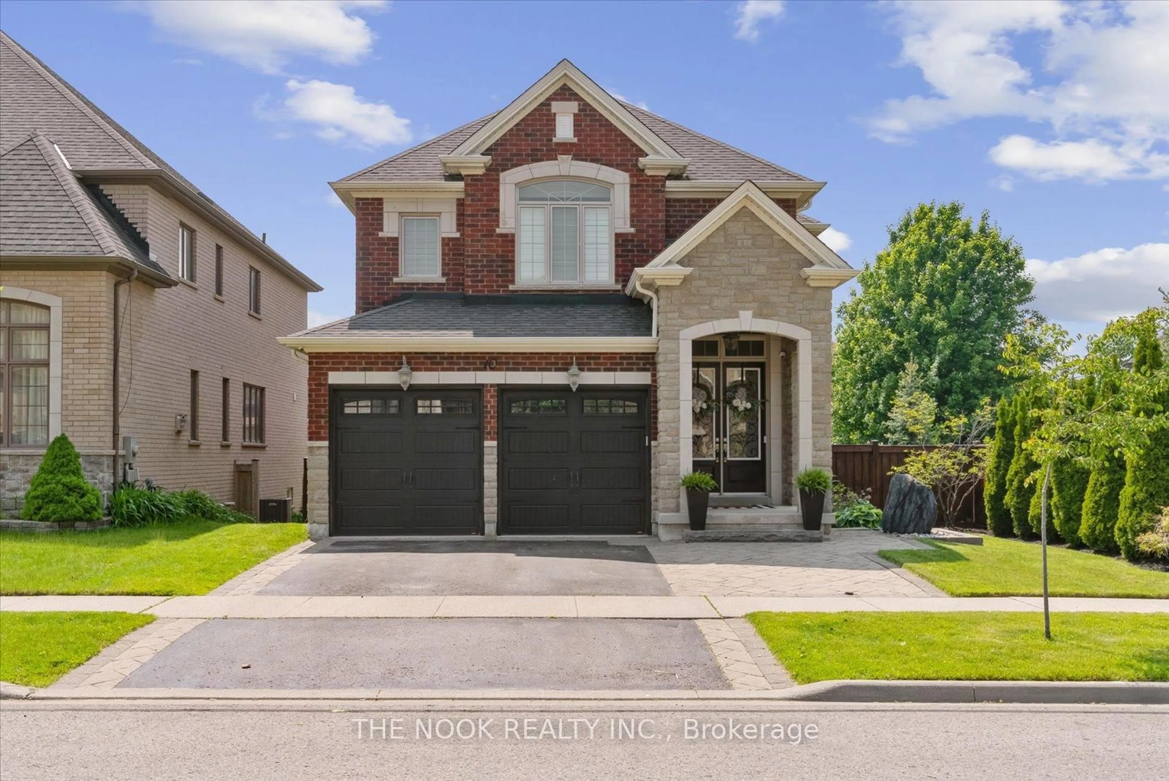 Home with brick exterior material, street for 10 Heathfield St, Whitby Ontario L1R 0L1